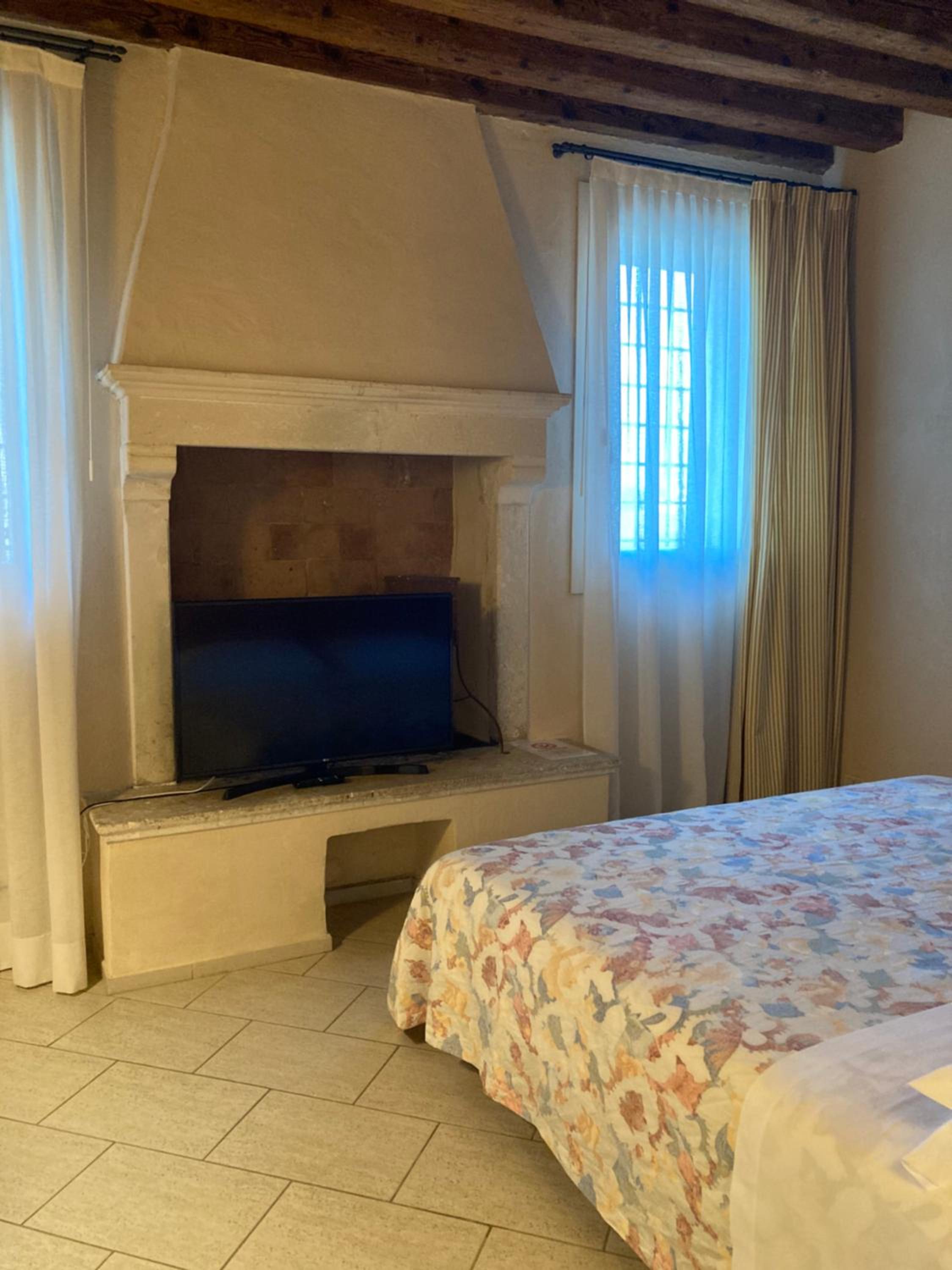 Junior Suite with Garden View - Photo 2