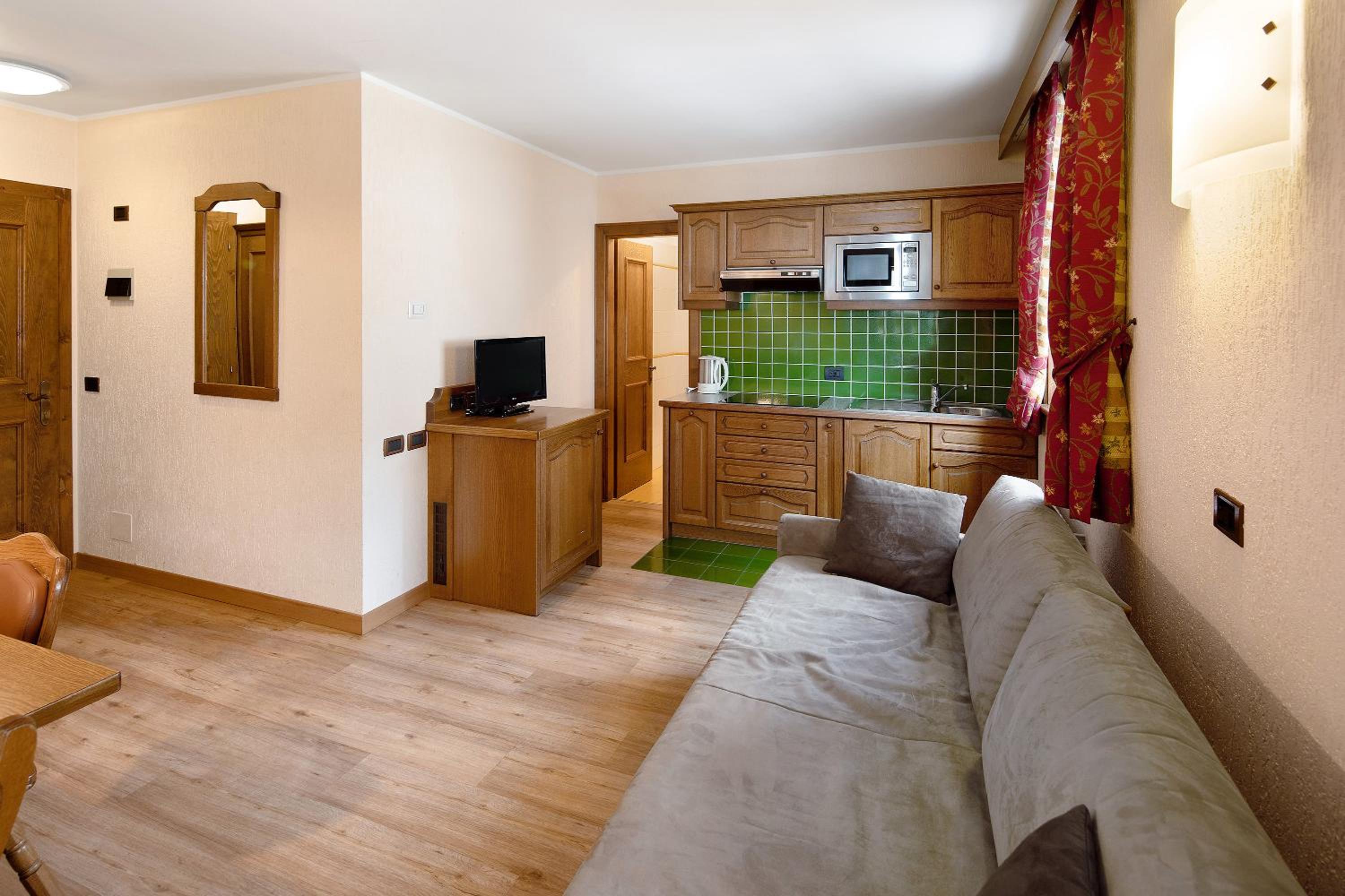 Superior One-Bedroom Apartment with Balcony photo 1