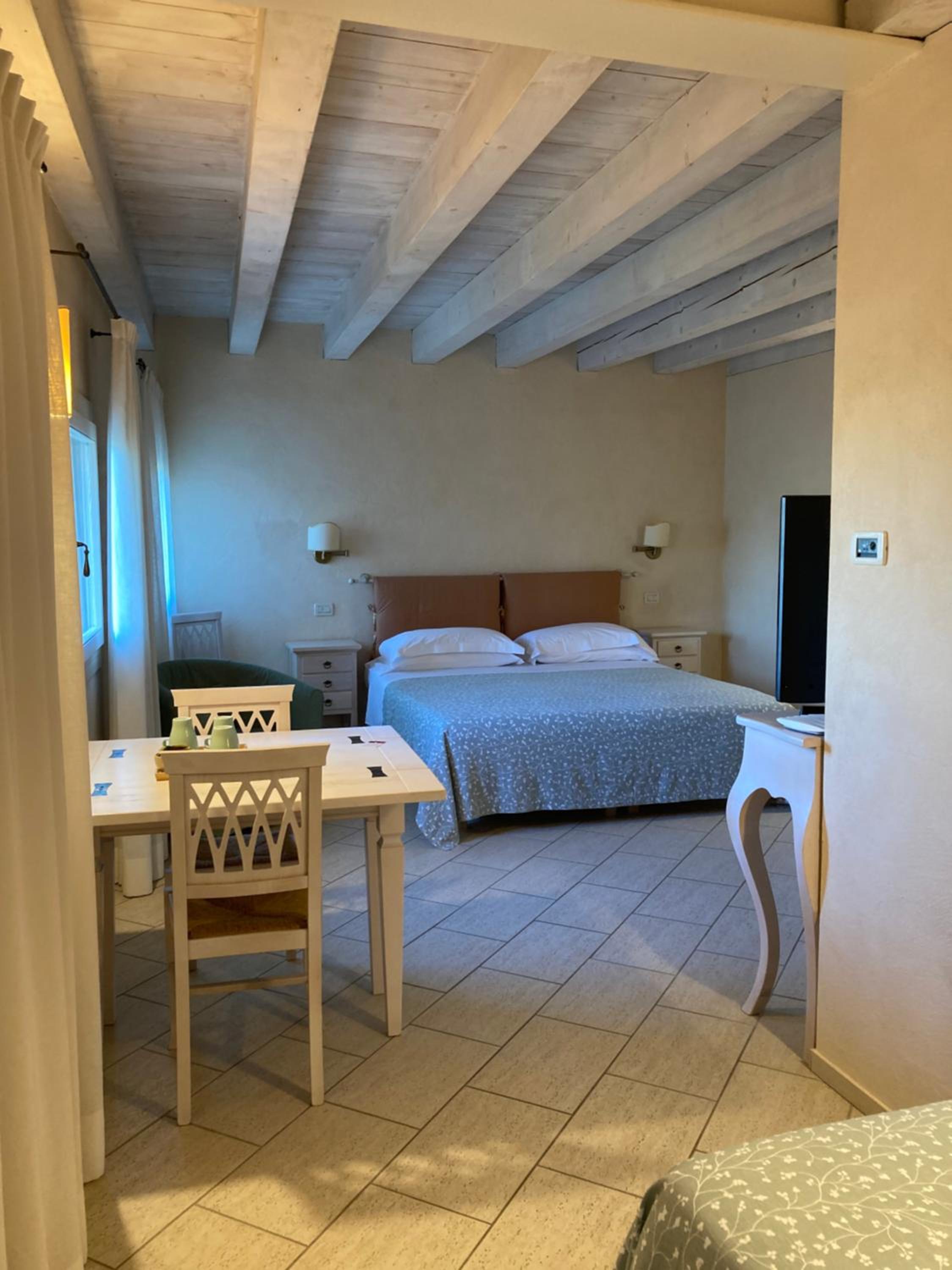 Triple Room with View - Photo 1