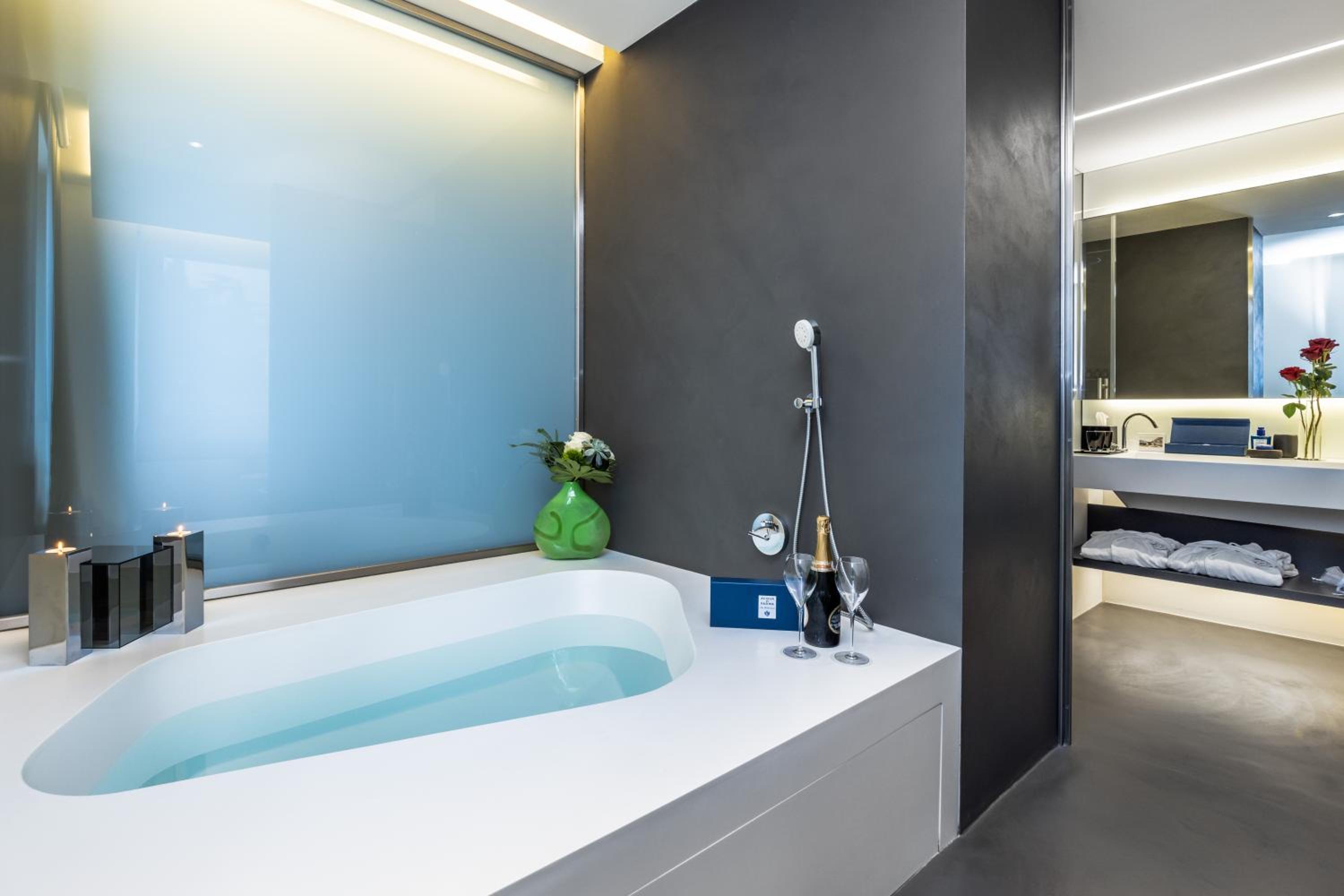 Deluxe Double or Twin Room with Garden View - Photo 6