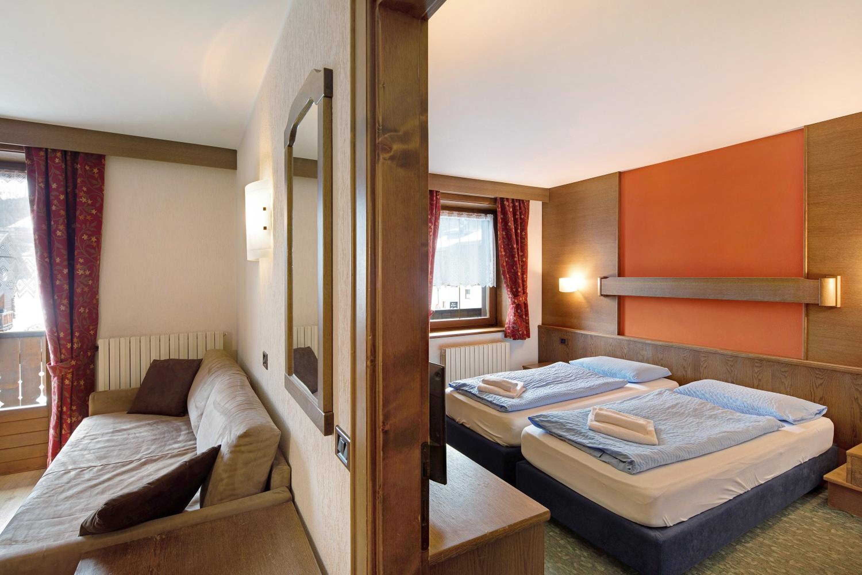 Superior One-Bedroom Apartment with Balcony