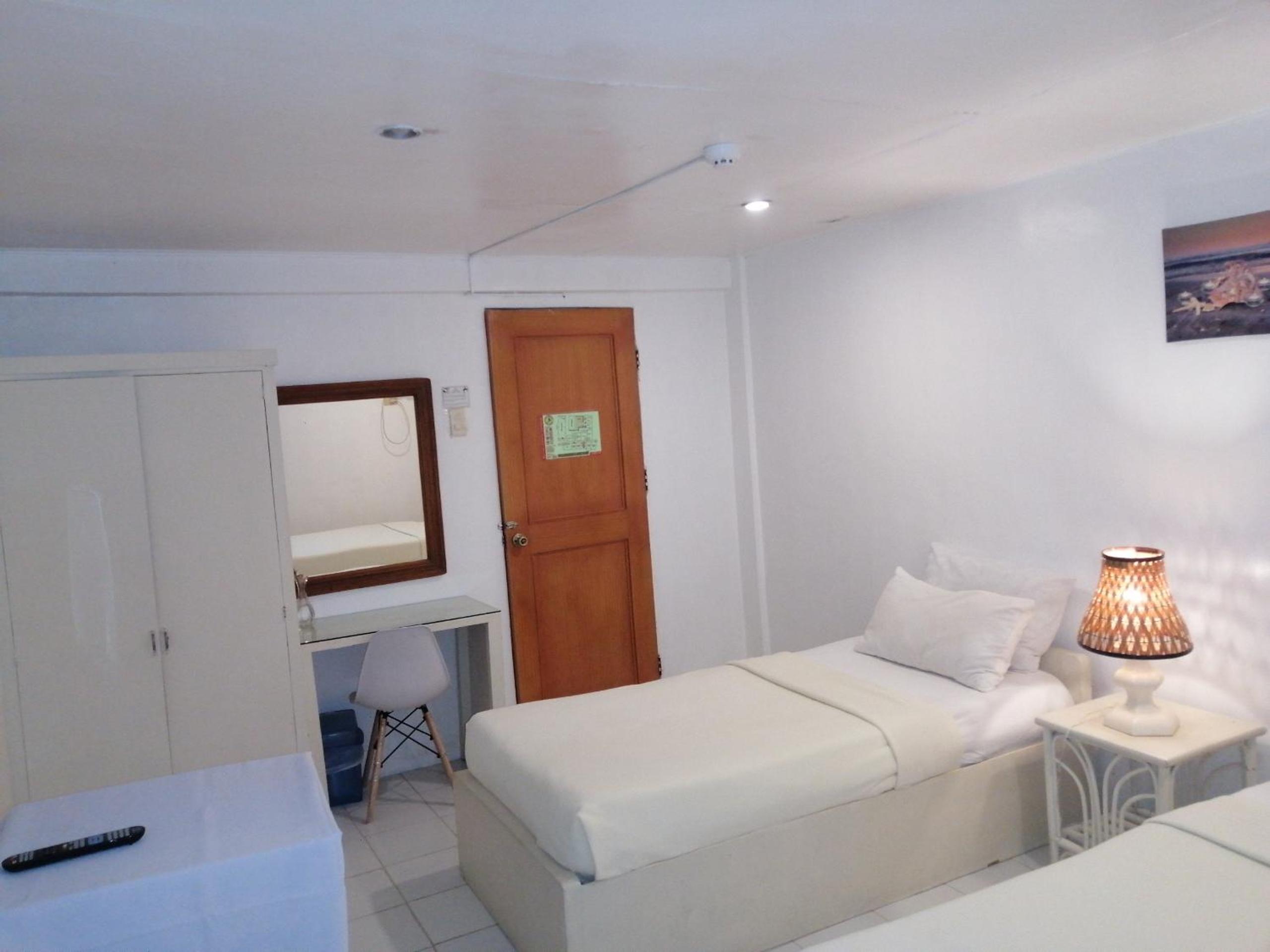 Double Deluxe Room photo 2