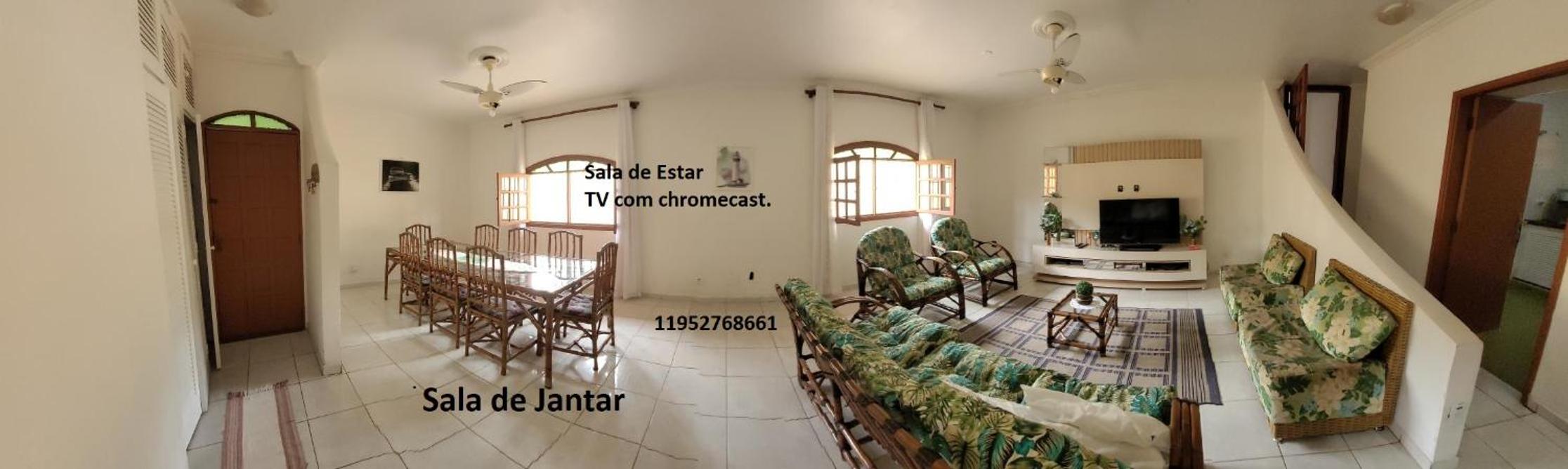 Five-Bedroom House photo 1