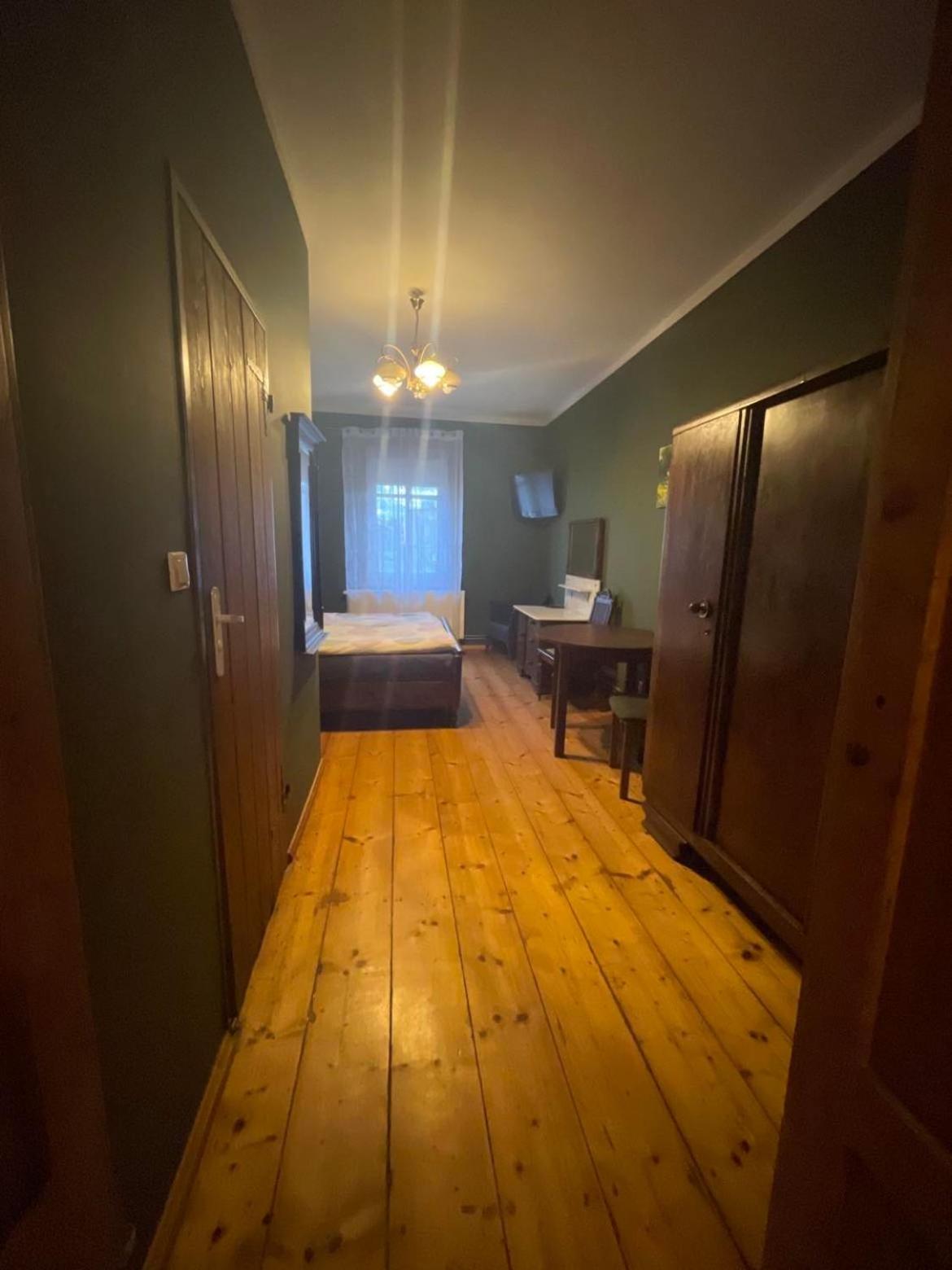 Family Room - Photo 3