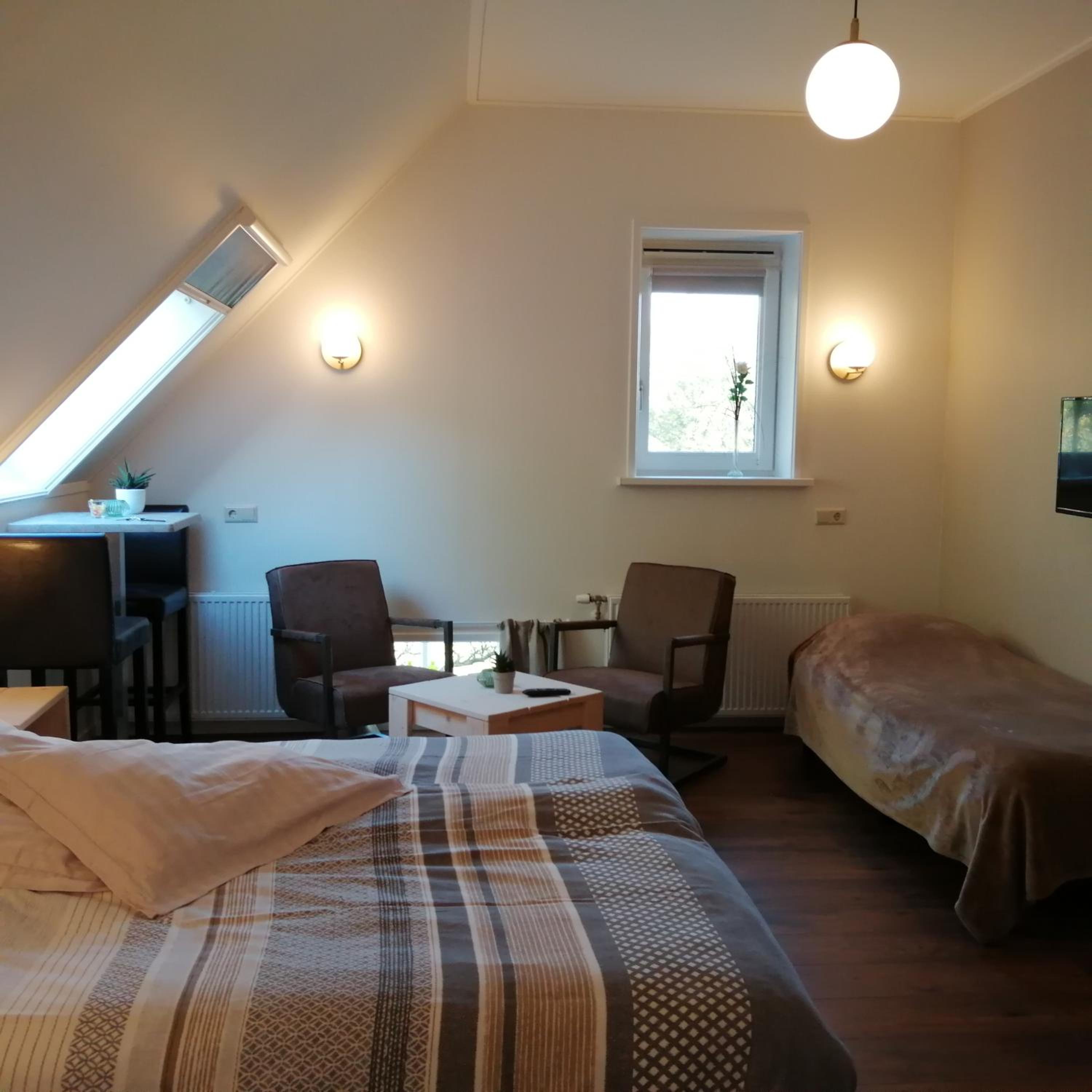 Double Or Twin Room With Private Bathroom photo 1