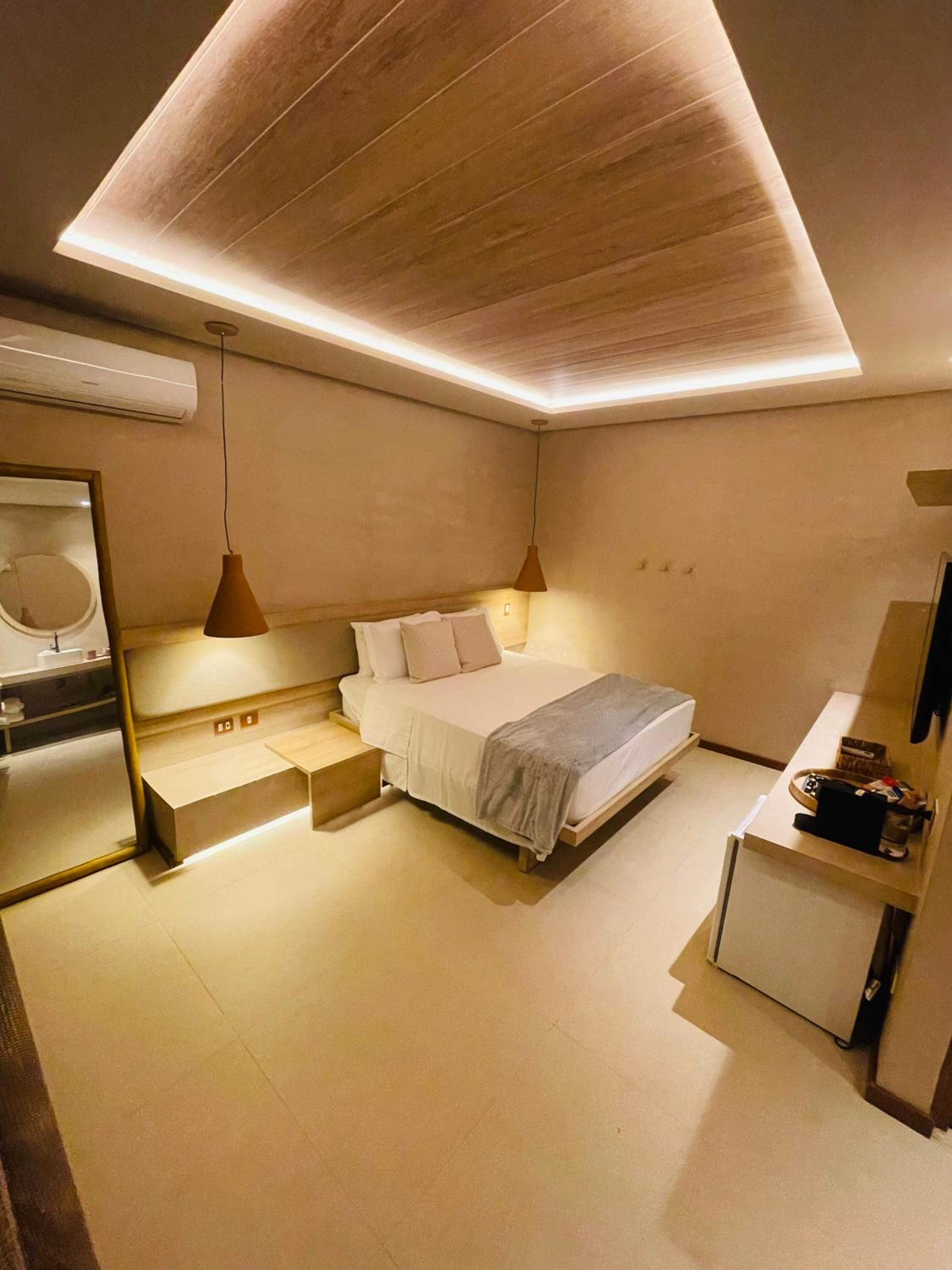 Ground Floor Suite
