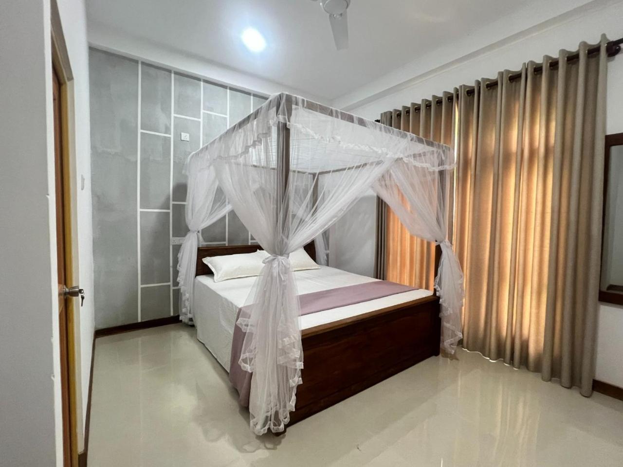 Deluxe King Room photo 3