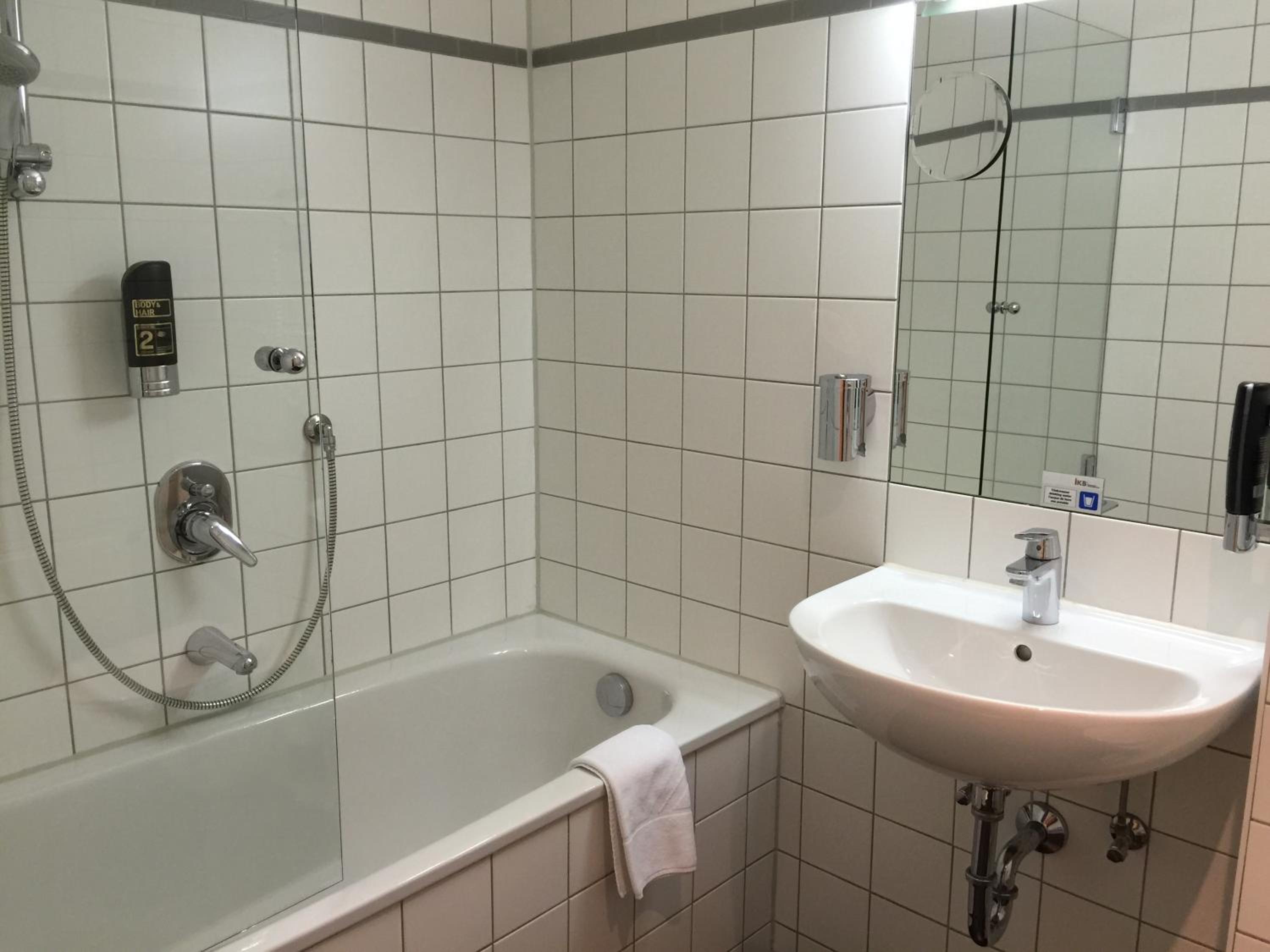 Executive Double Room - Photo 19