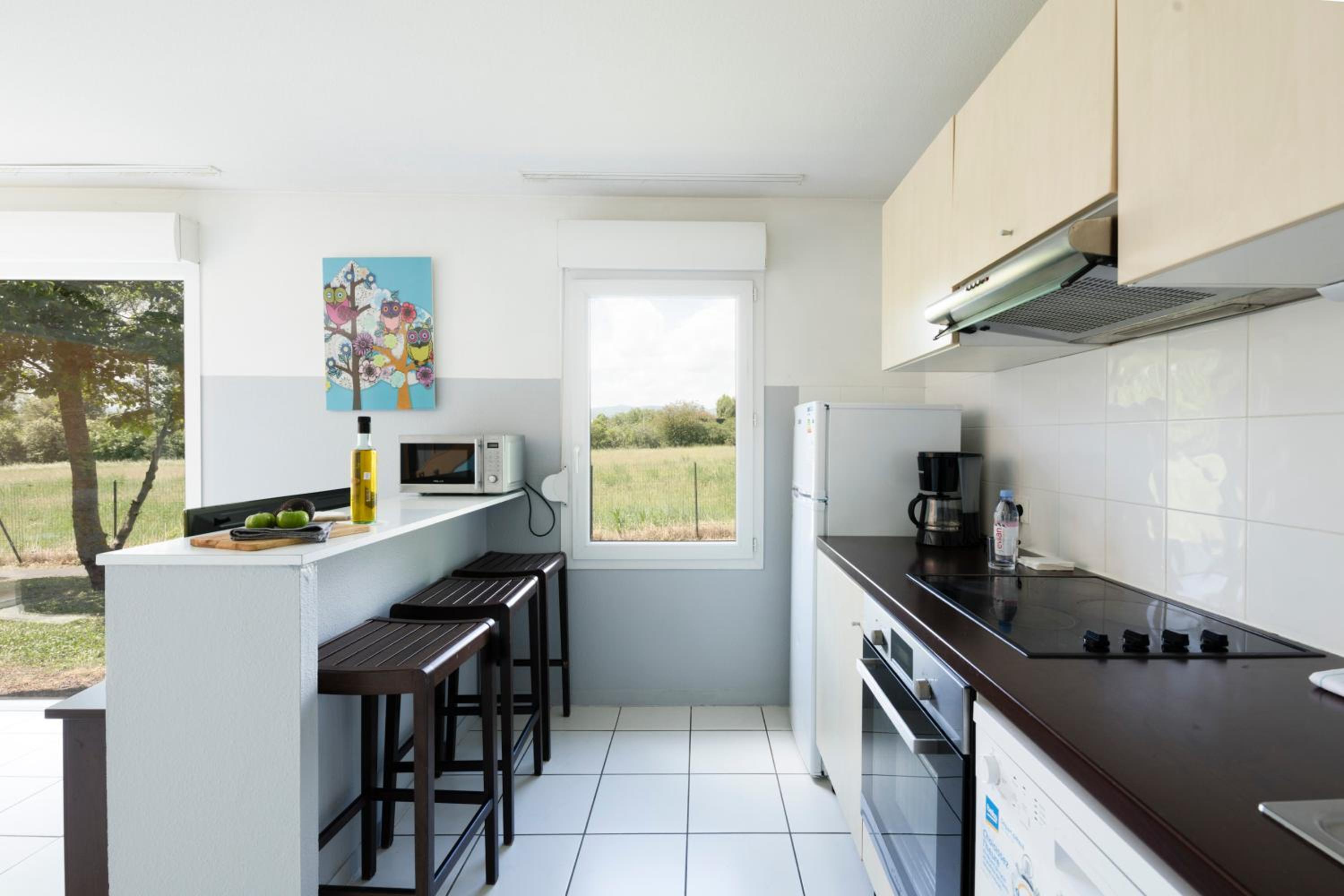 Three-Bedroom Apartment (8 Adults) - Photo 3