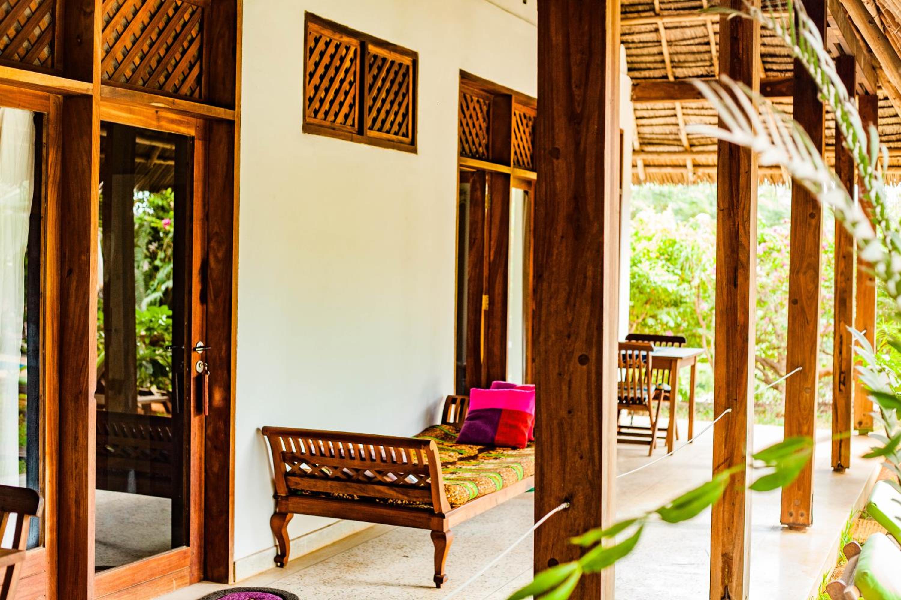 Deluxe Double or Twin Room with Pool Access