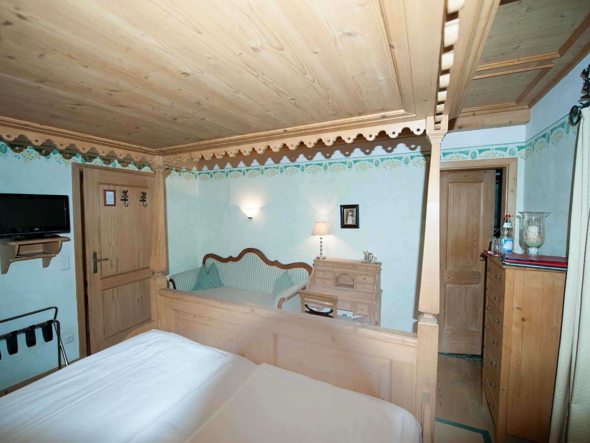 Double Room with Balcony - Photo 4