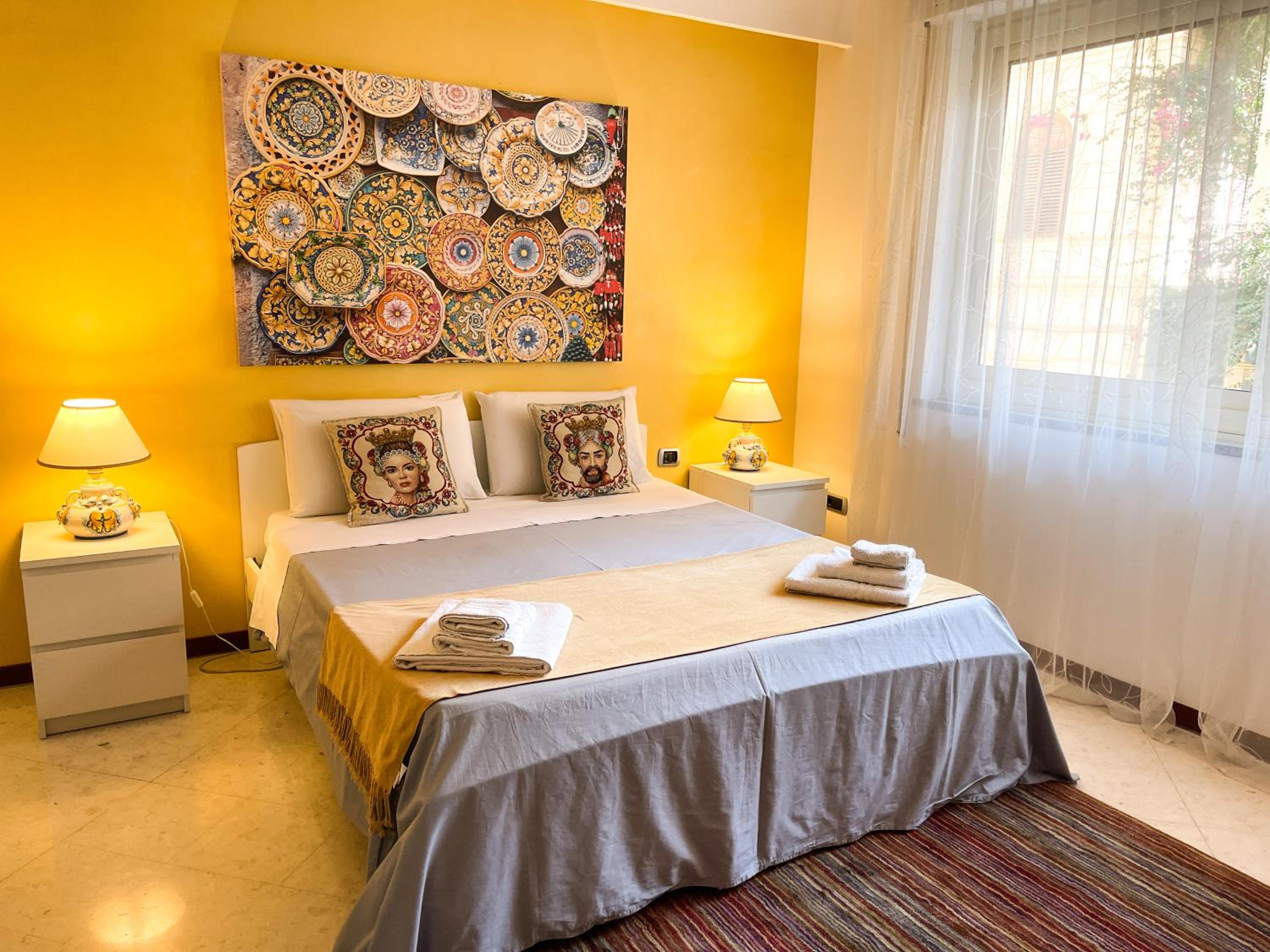 Double Room with Private External Bathroom - Photo 6