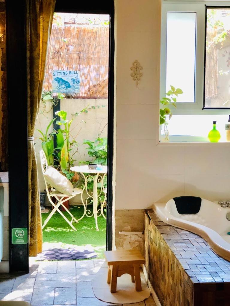 Double room with Spa Bath and Terrace - Ehad Ha'am st. 4 - Photo 12