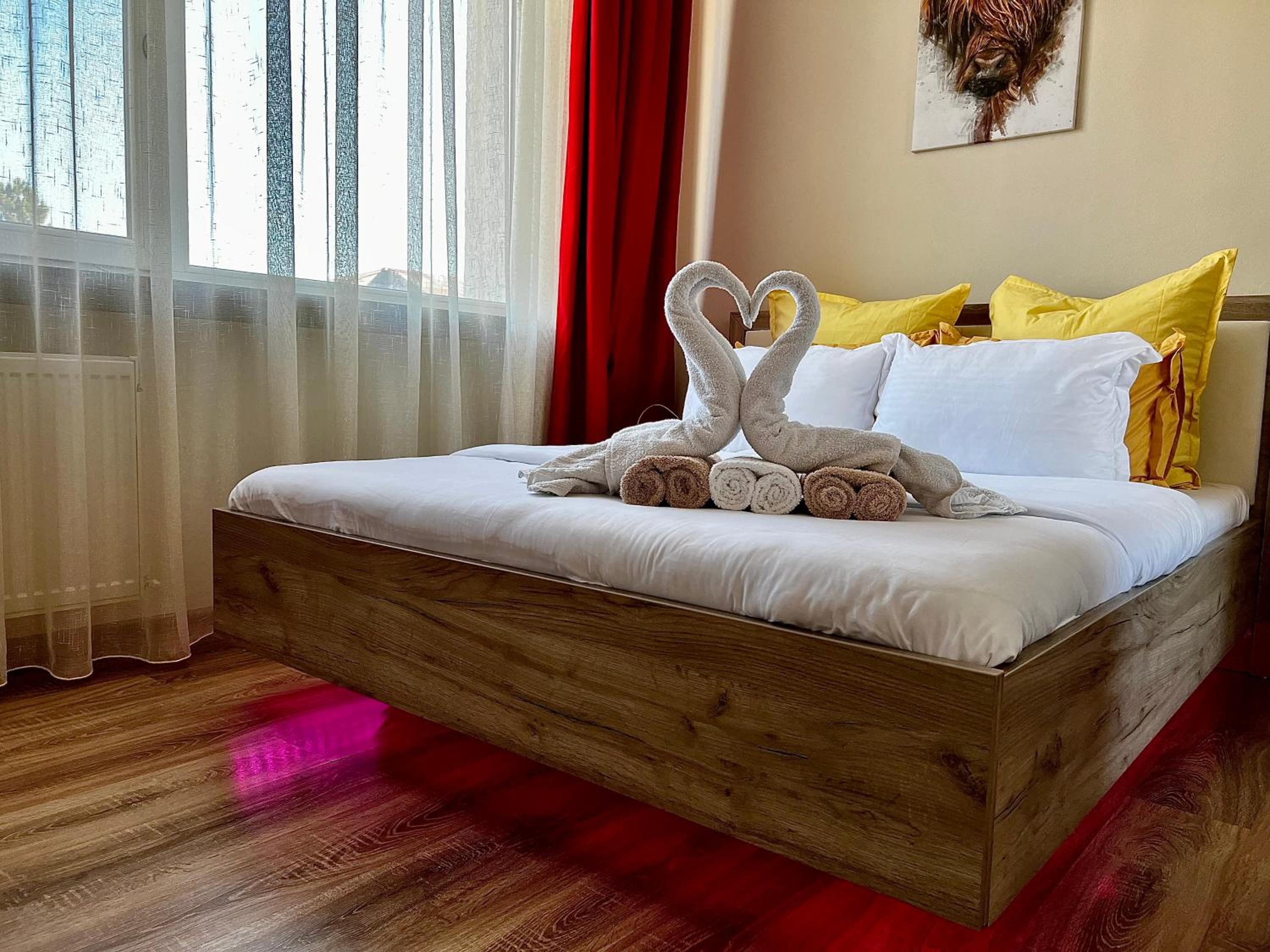 One-Bedroom Apartment - Photo 6