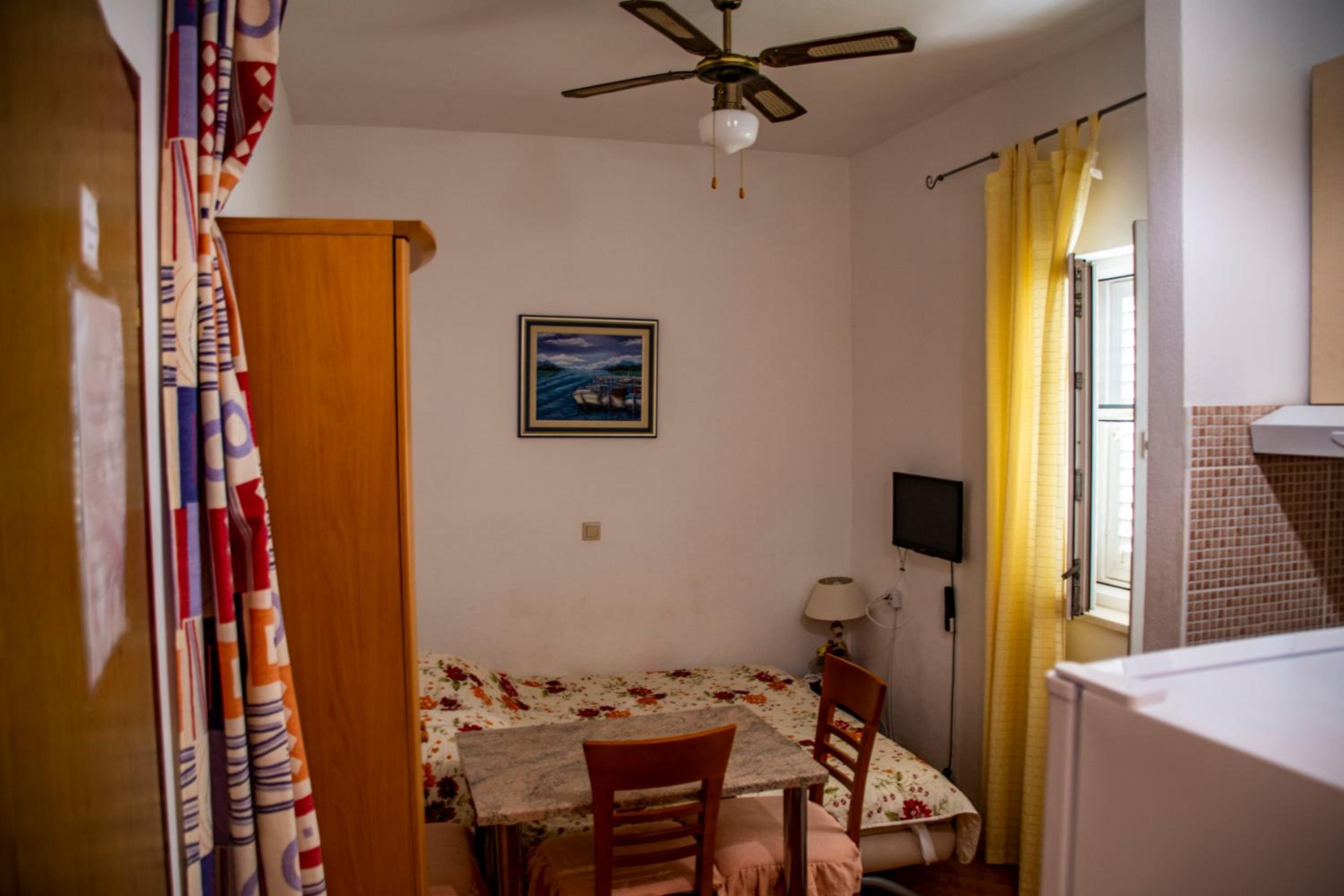 Apartment with Sea View photo 2