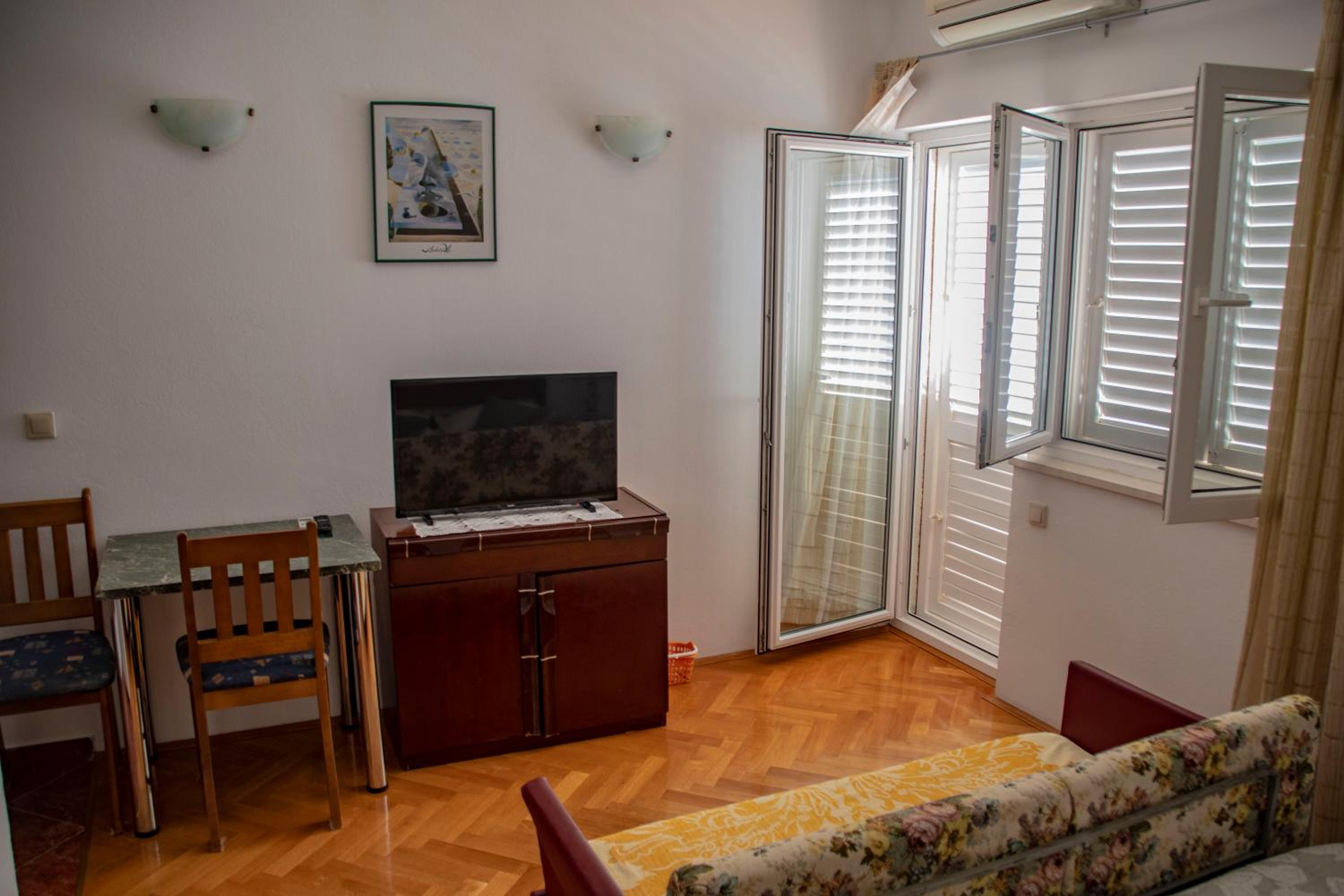 Studio Apartment with Sea View photo 1