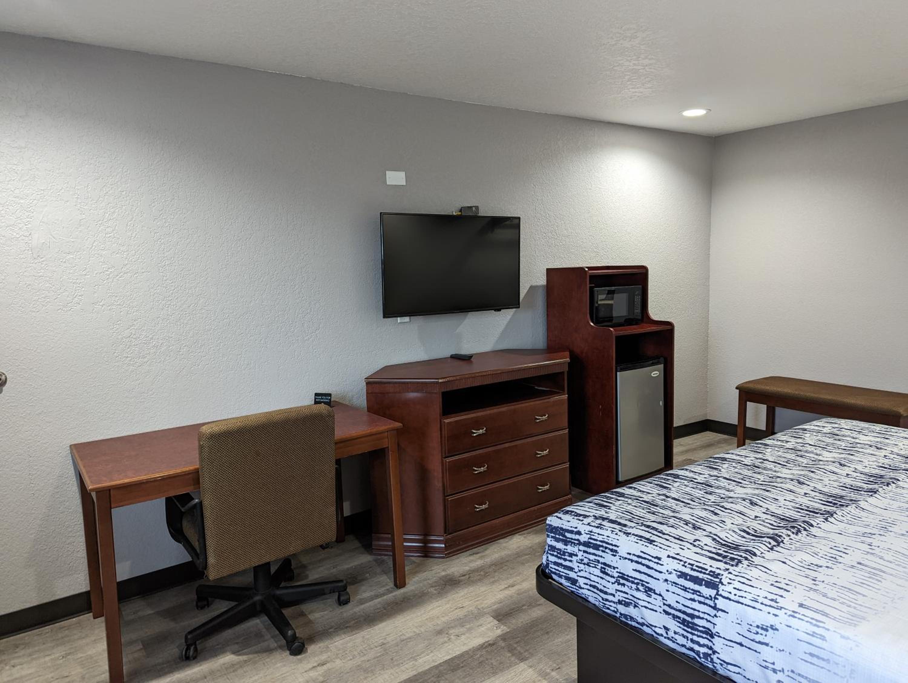 Deluxe King Room photo 3