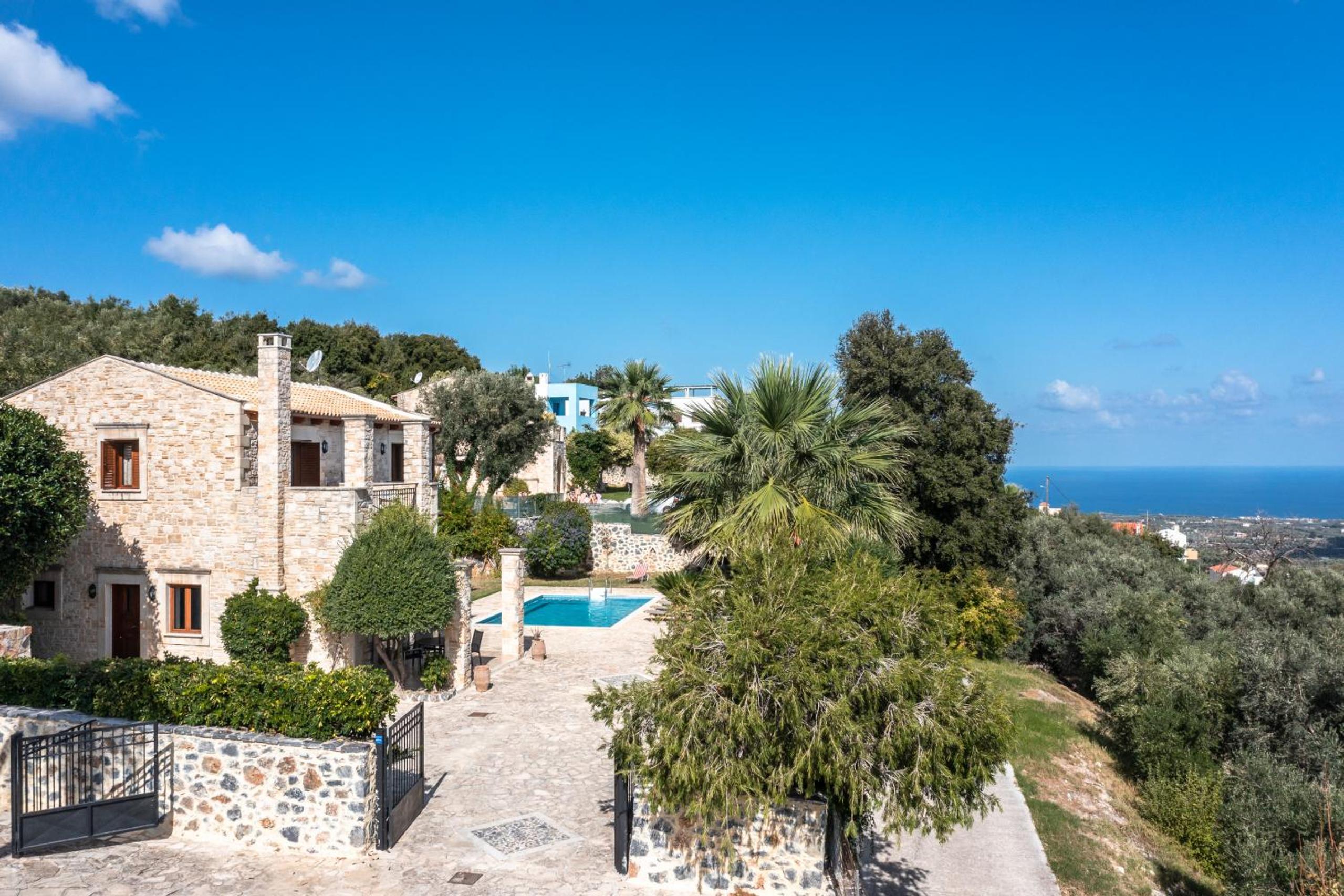 Villa With Private Pool photo 2