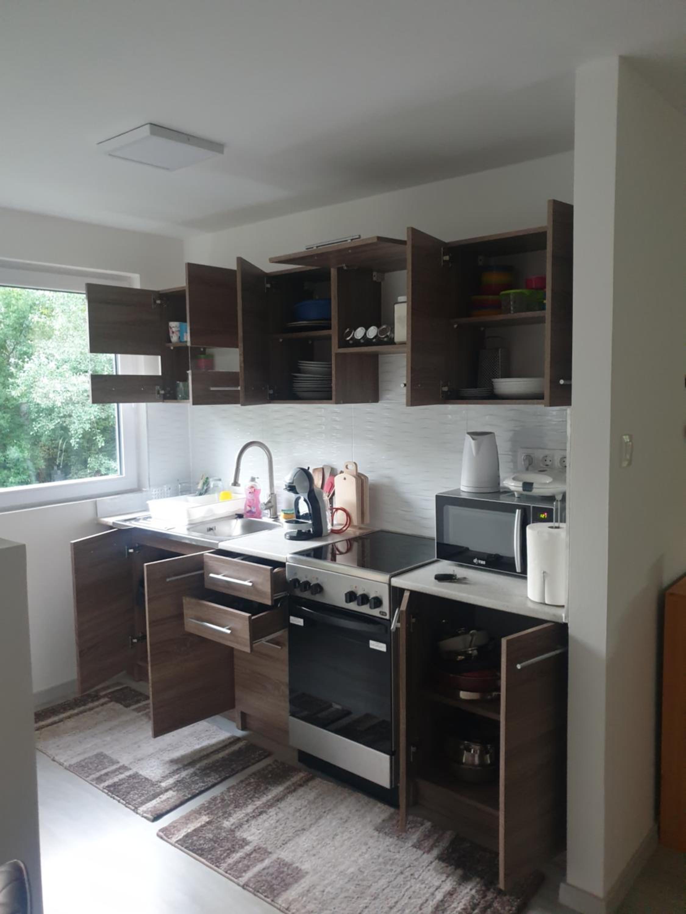 Three-Bedroom House - Photo 8