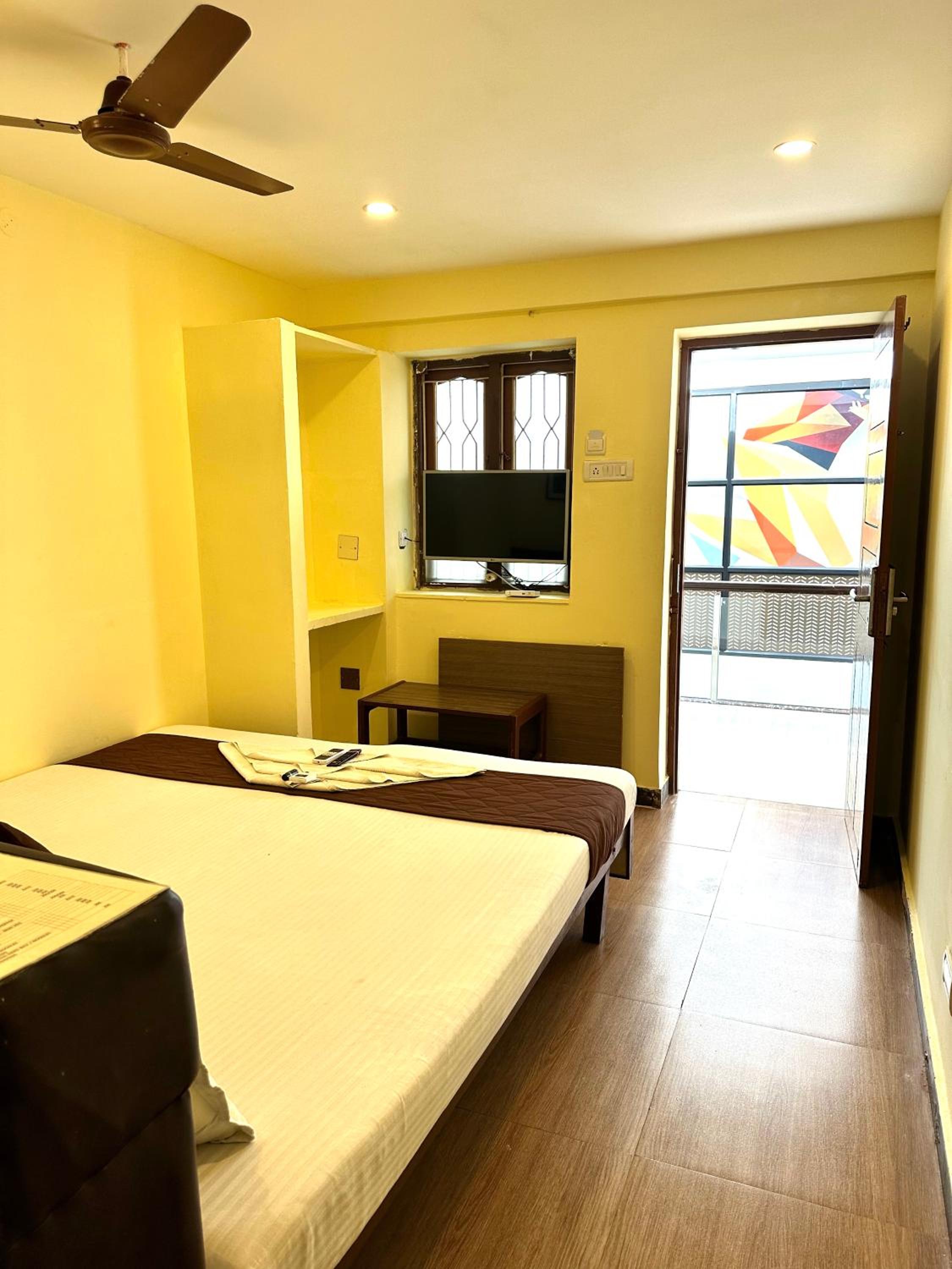 Small Double Room - Photo 3