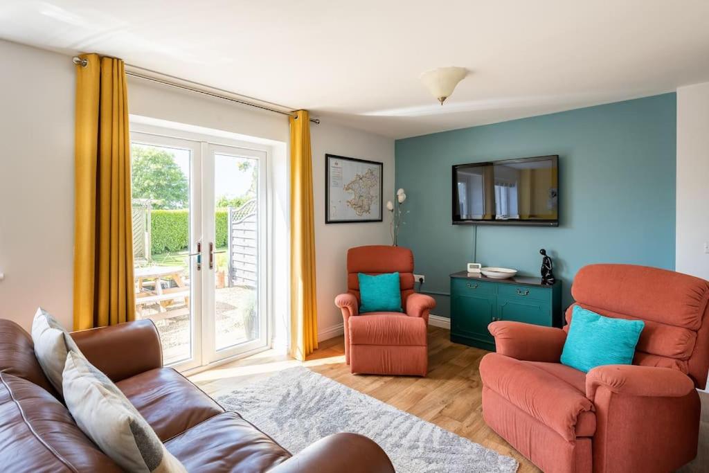 Two-Bedroom House photo 1