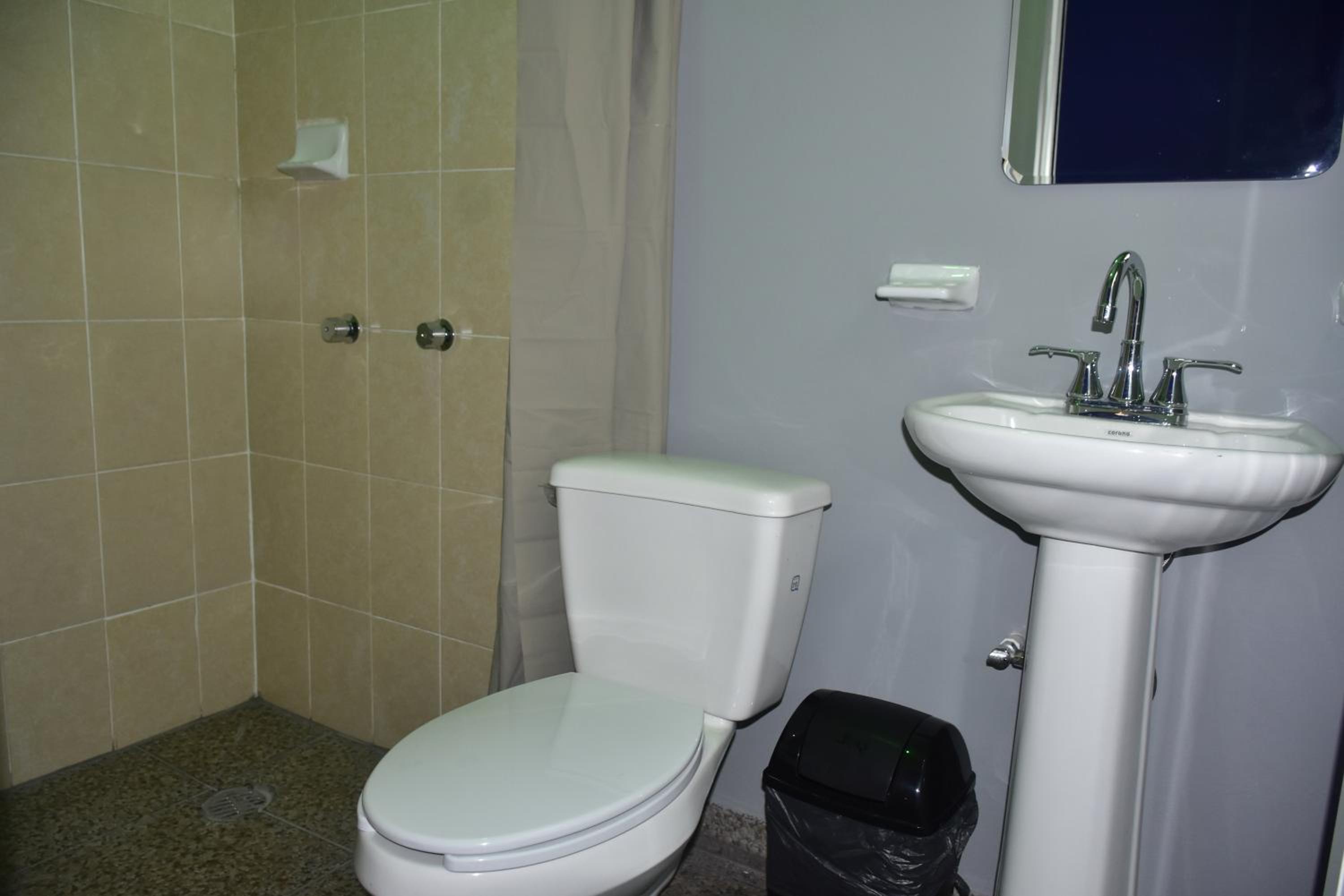 Deluxe Double Room - Photo 7