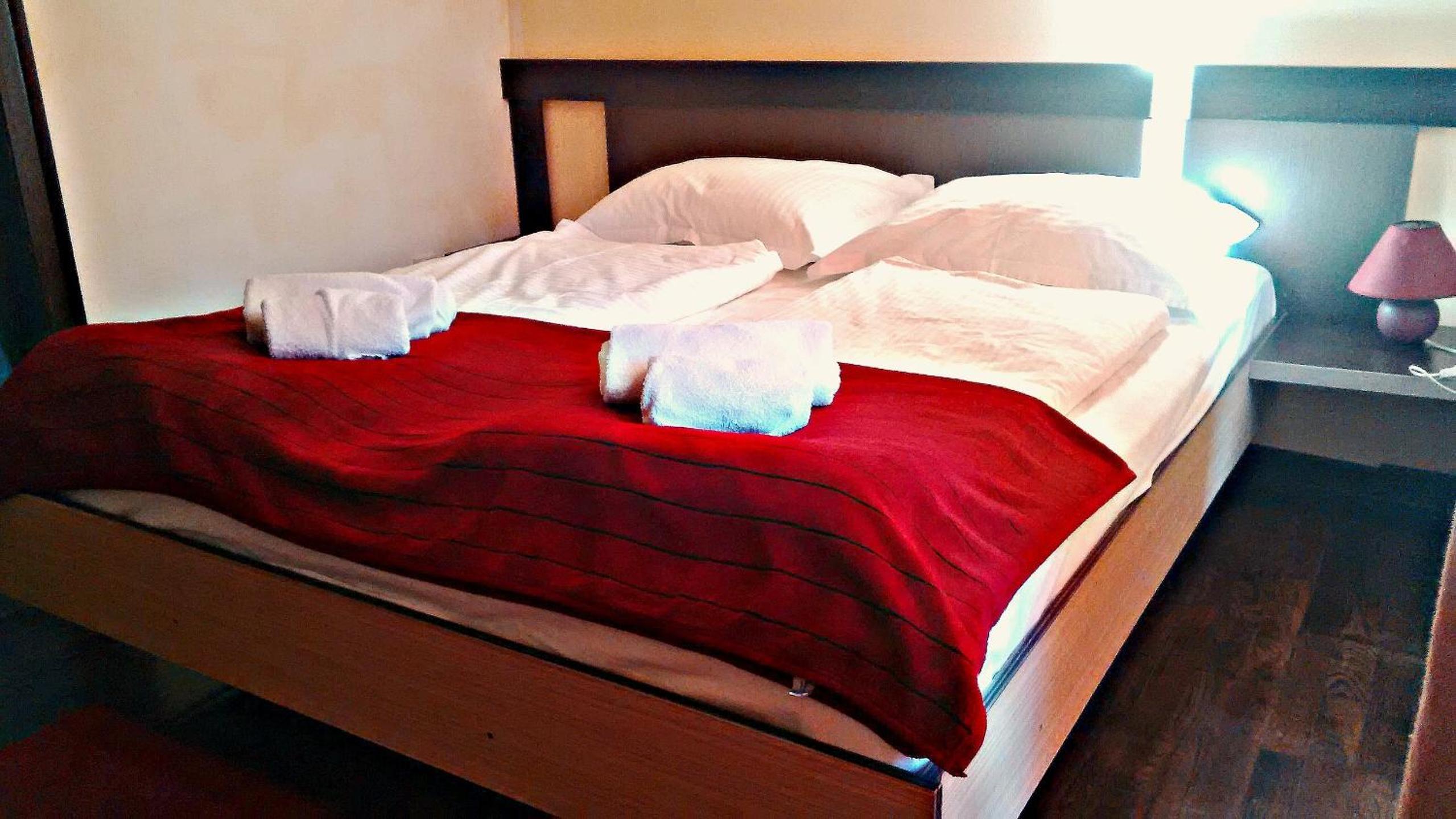 Double or Twin Room with Balcony - Photo 34