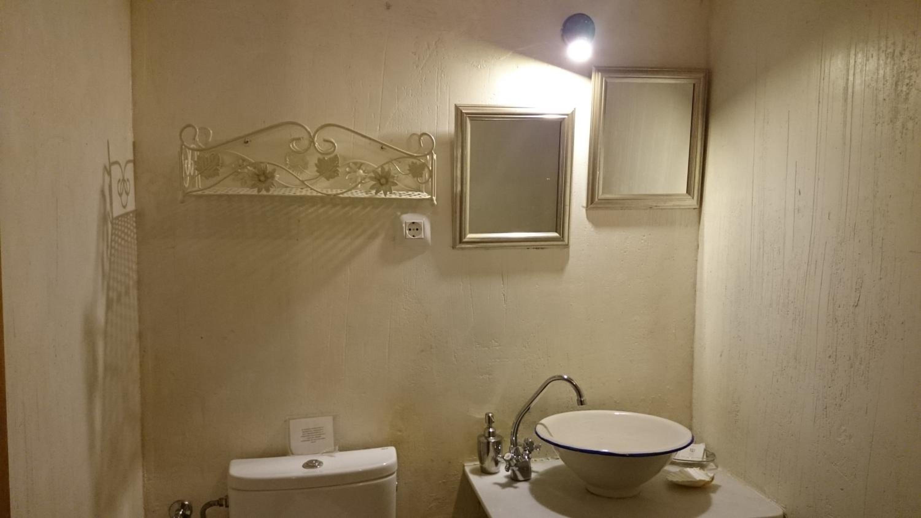Double Room - Photo 2