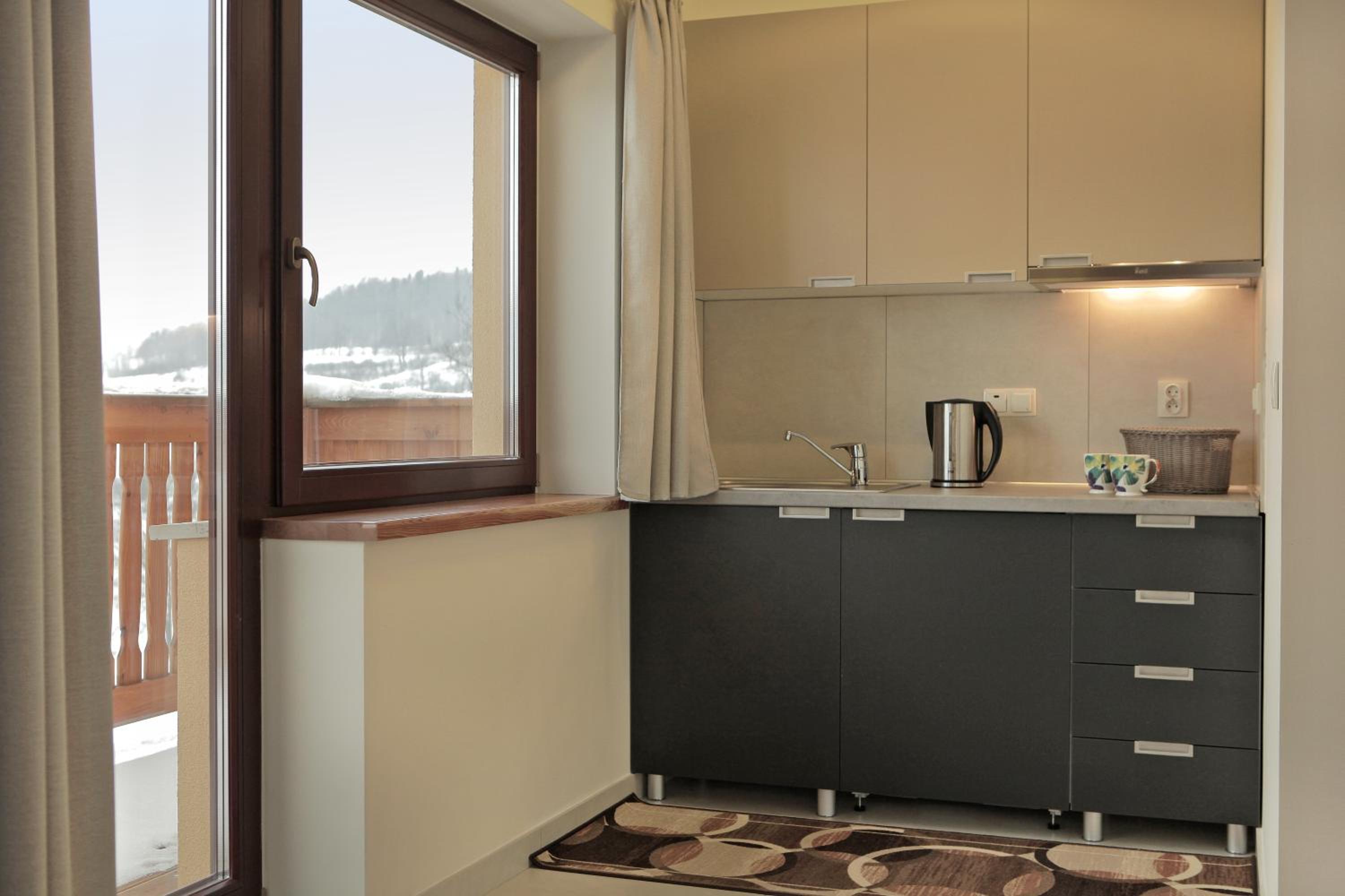 Comfort Family Room (2 Adults + 2 Children) photo 2