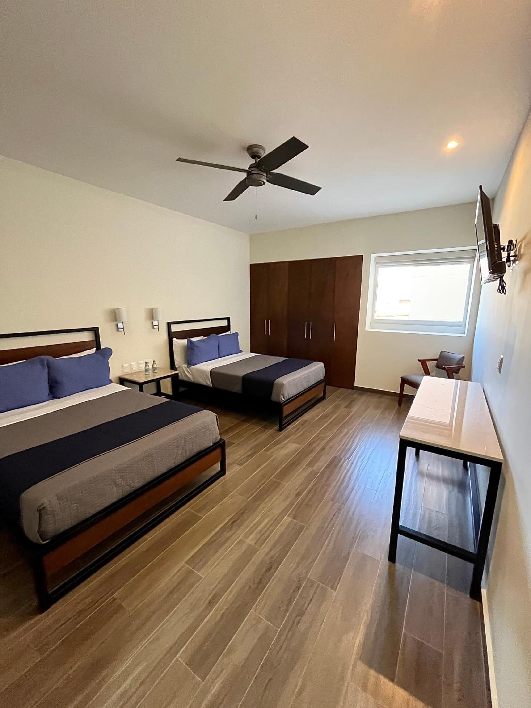 Twin Room - Photo 1