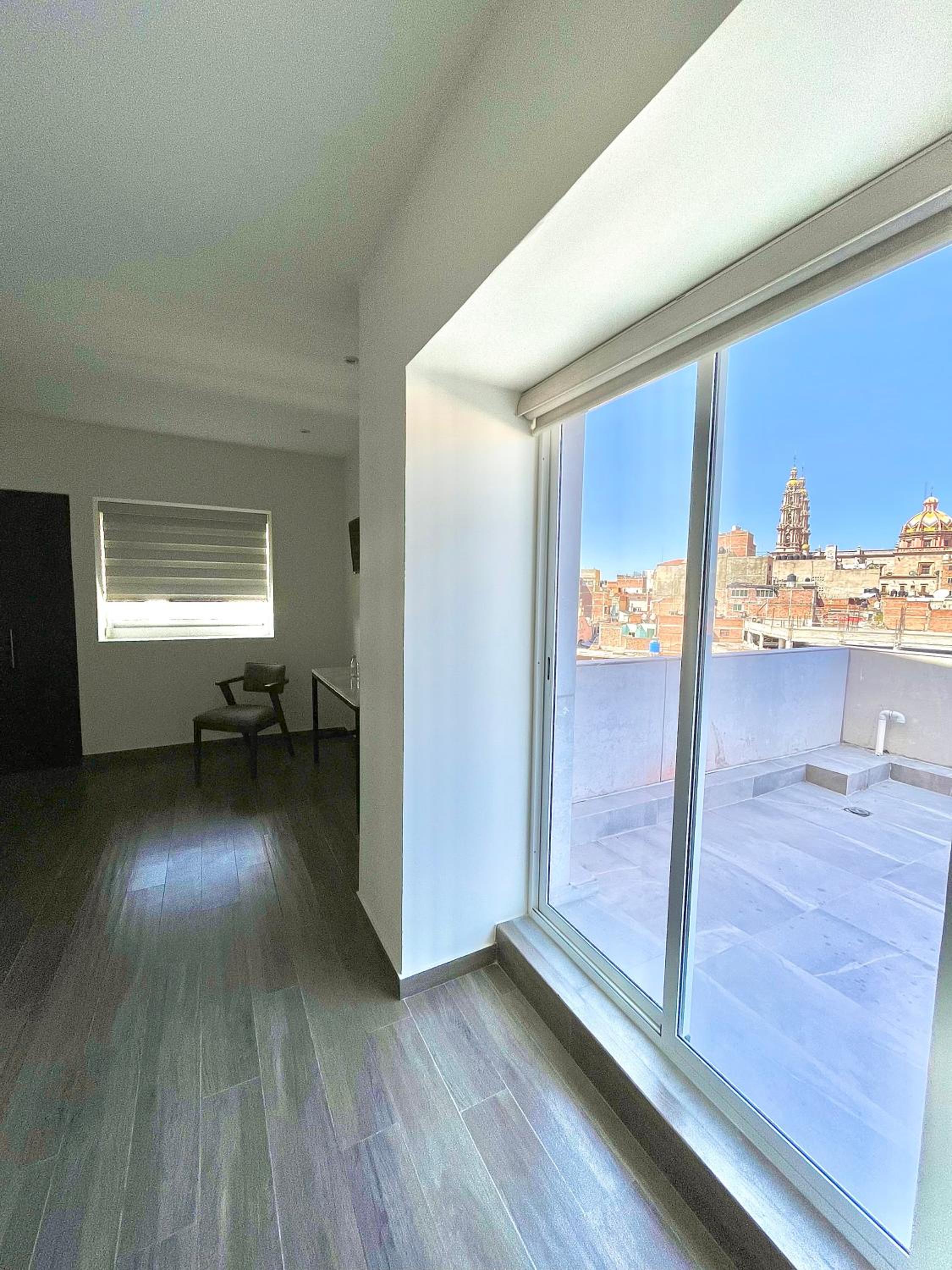 Double or Twin Room - Photo 6