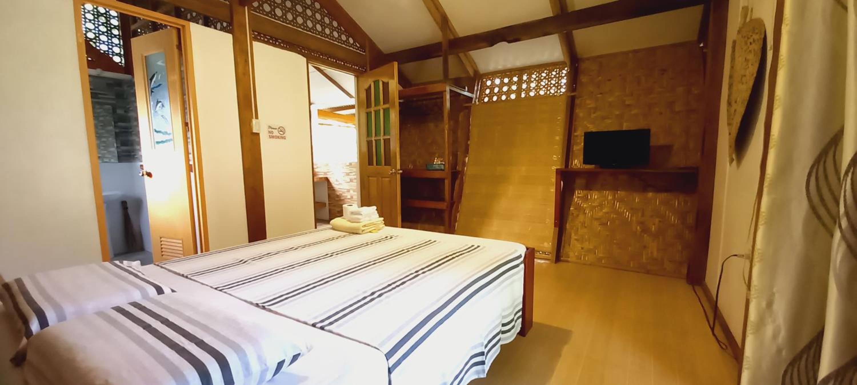 Queen Room photo 3