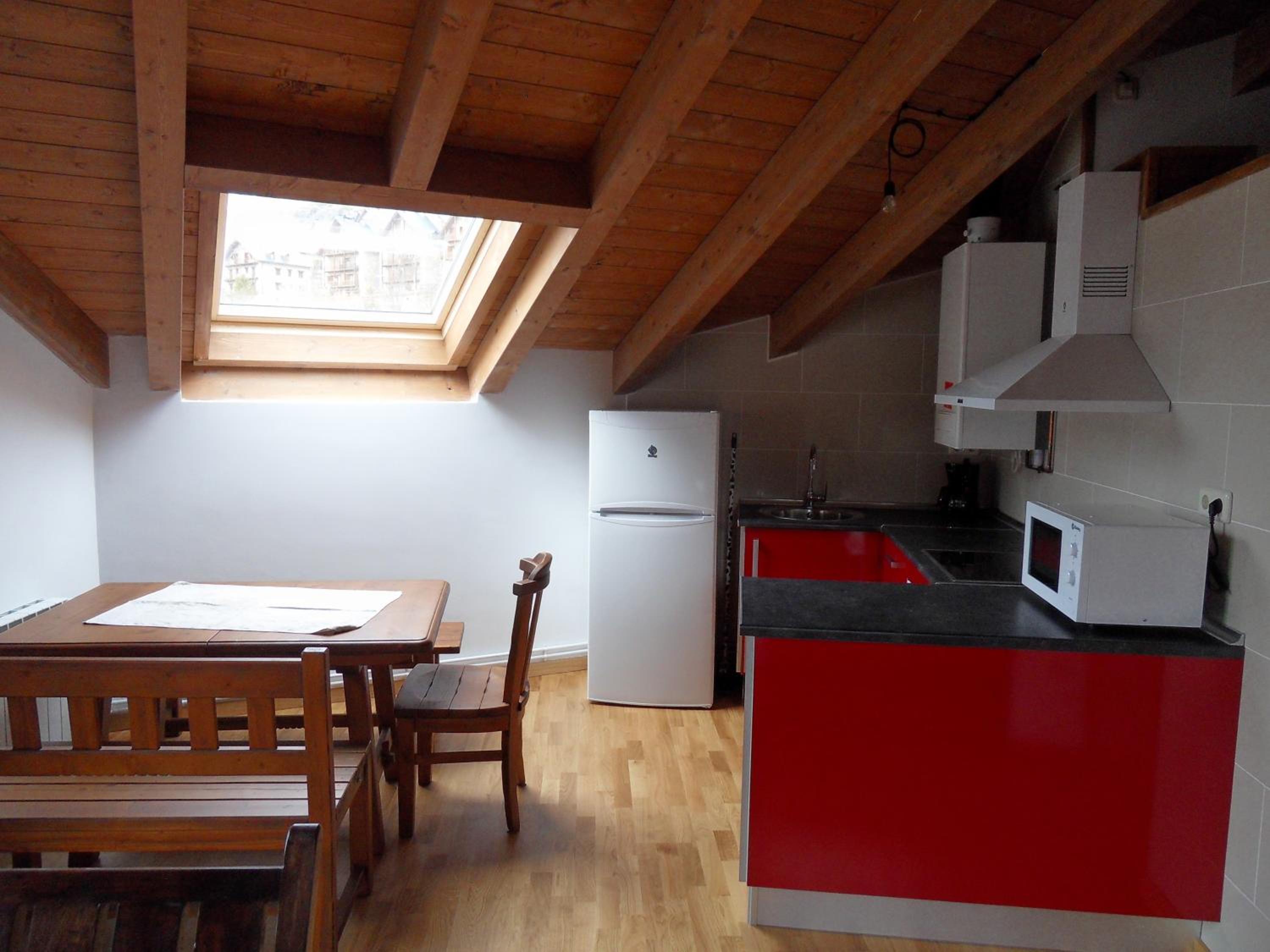 Two-Bedroom Apartment (5 Adults) photo 2