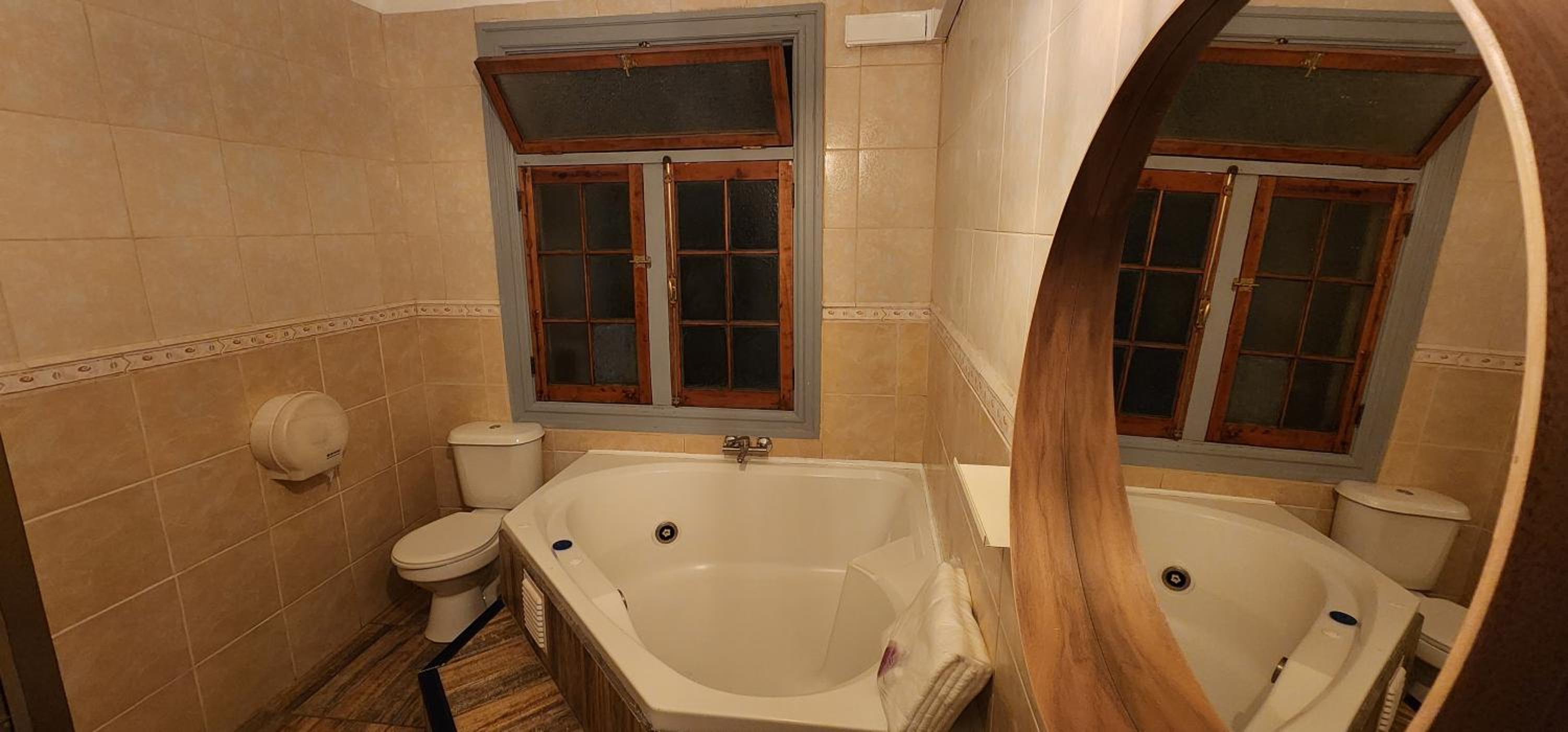 Double Room with Spa Bath photo 2