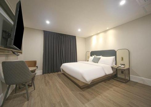 Standard Double Room - Photo 1