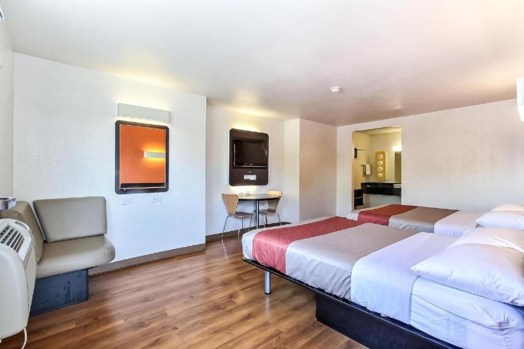 Deluxe Quadruple Room photo 2