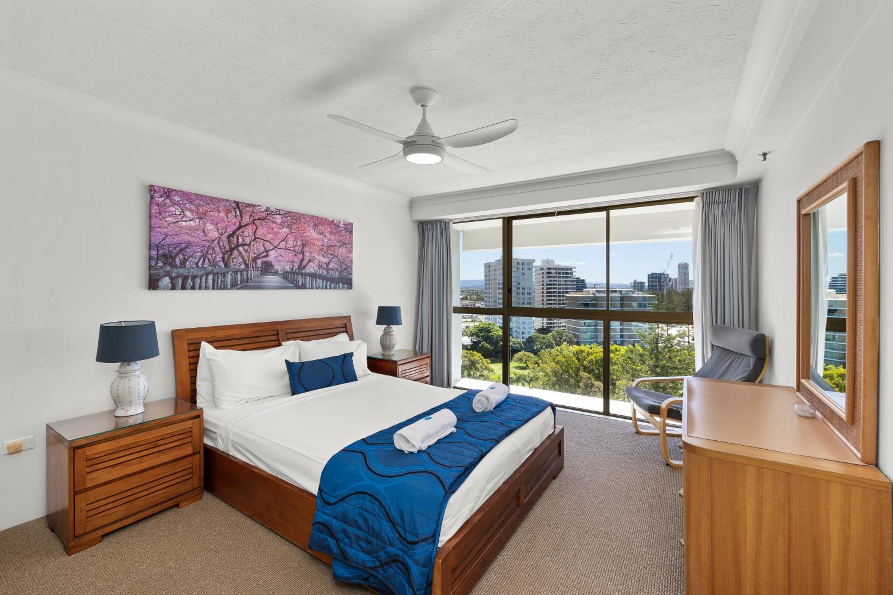 1 Bedroom Ocean View 5th Floor Apartment