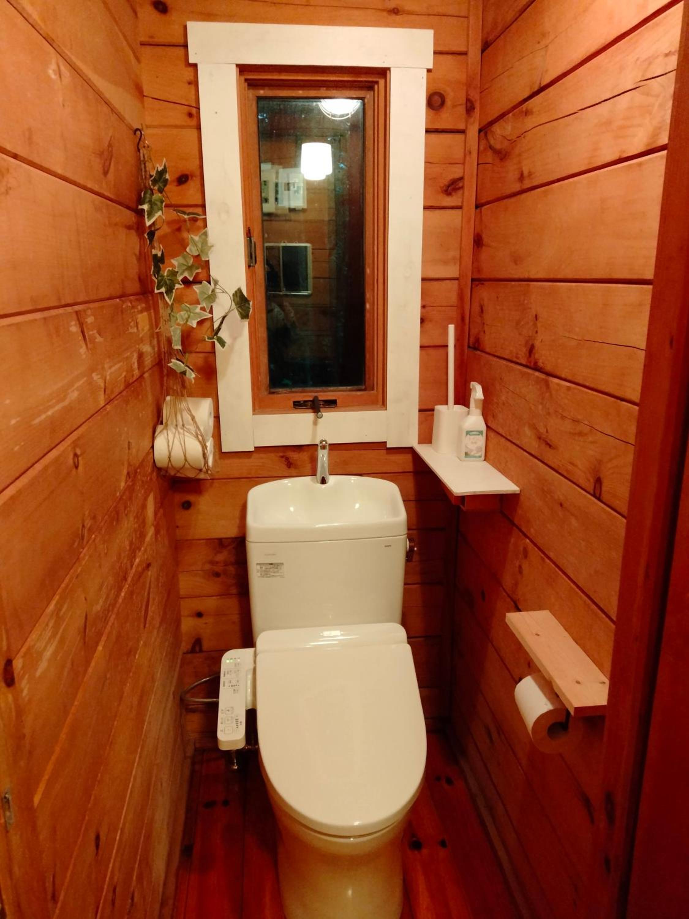 Two-Bedroom House - Photo 11