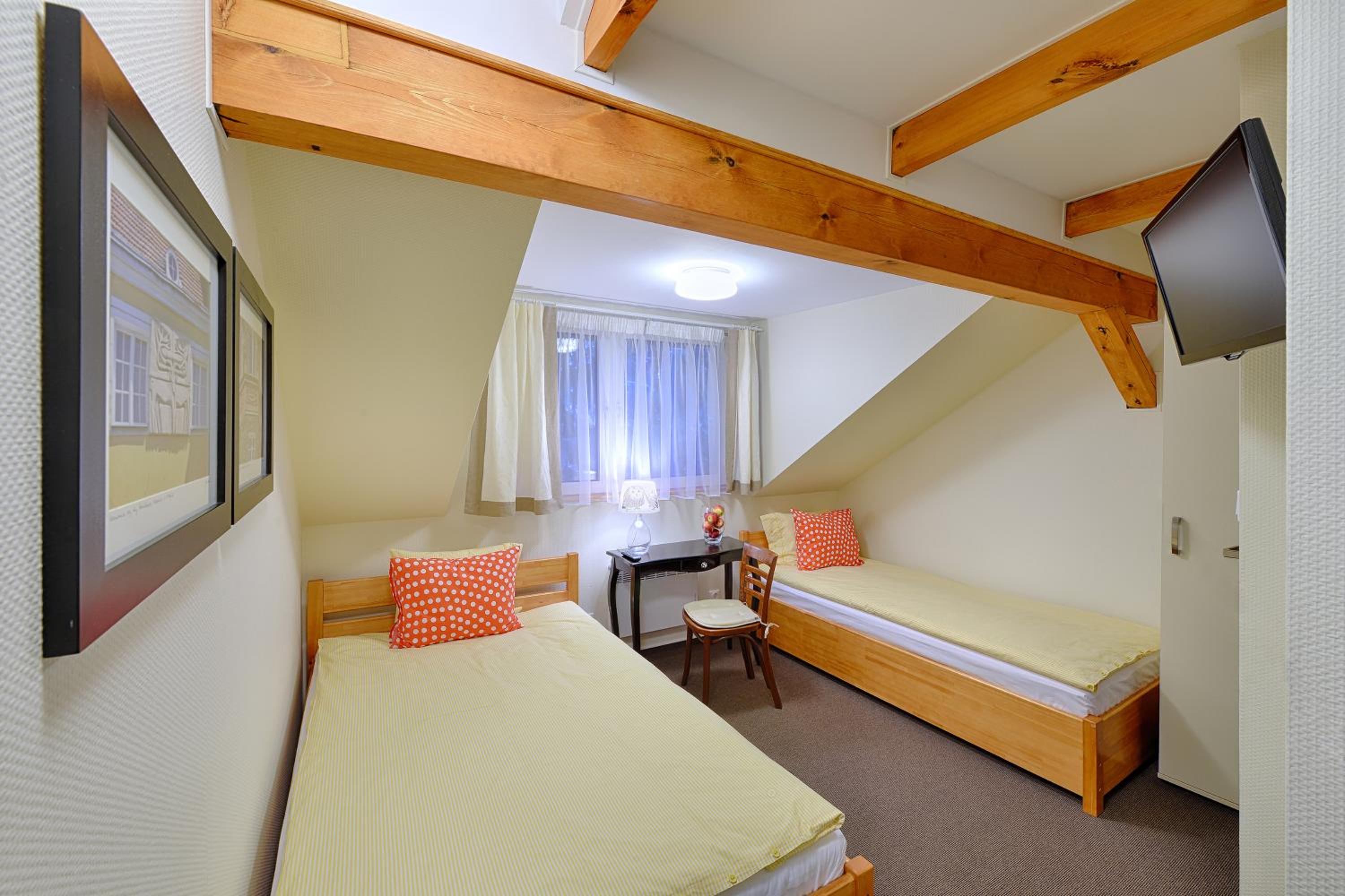 Double Room with Extra Bed photo 3