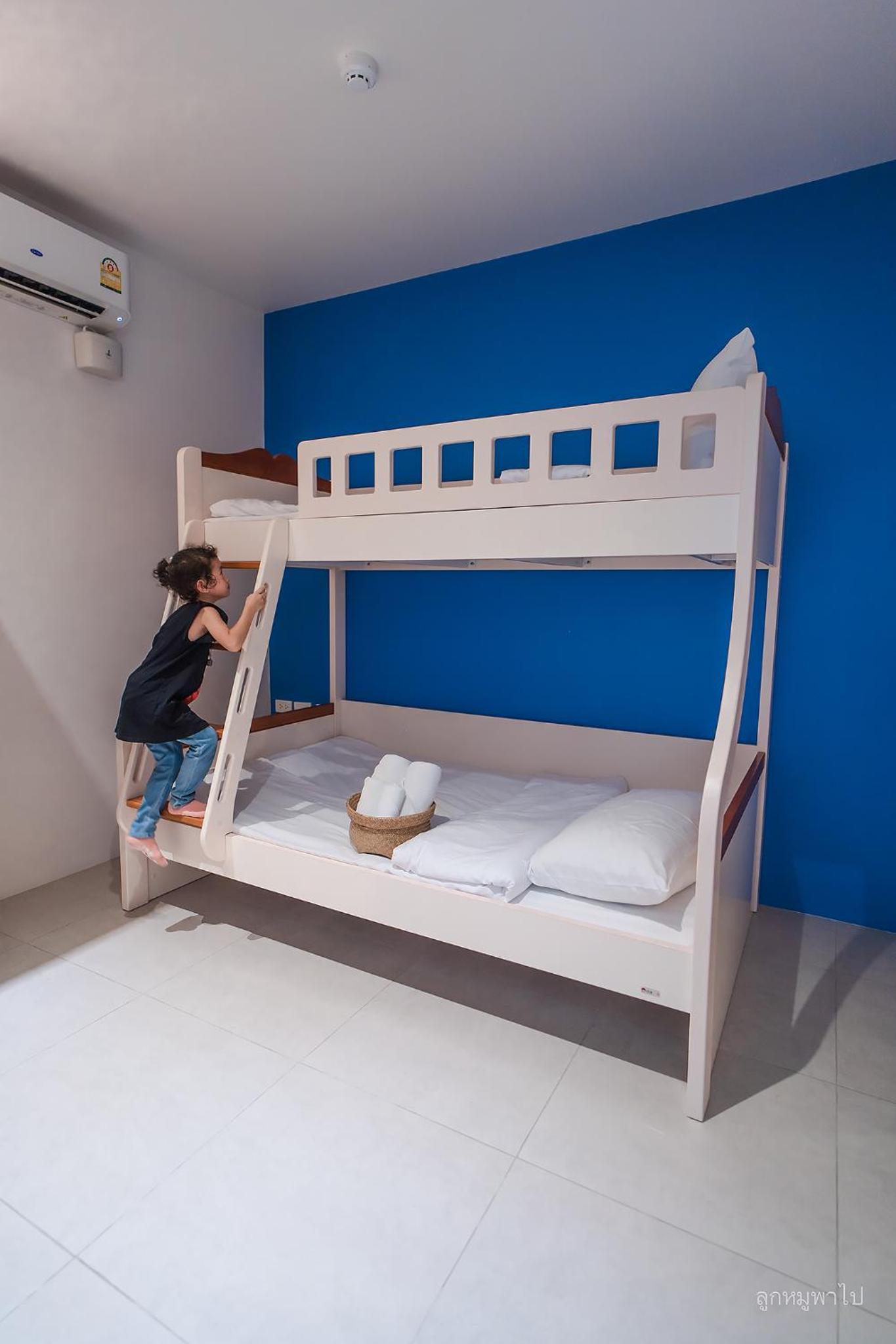 Two-Bedroom Suite with Bunk Bed - Photo 24