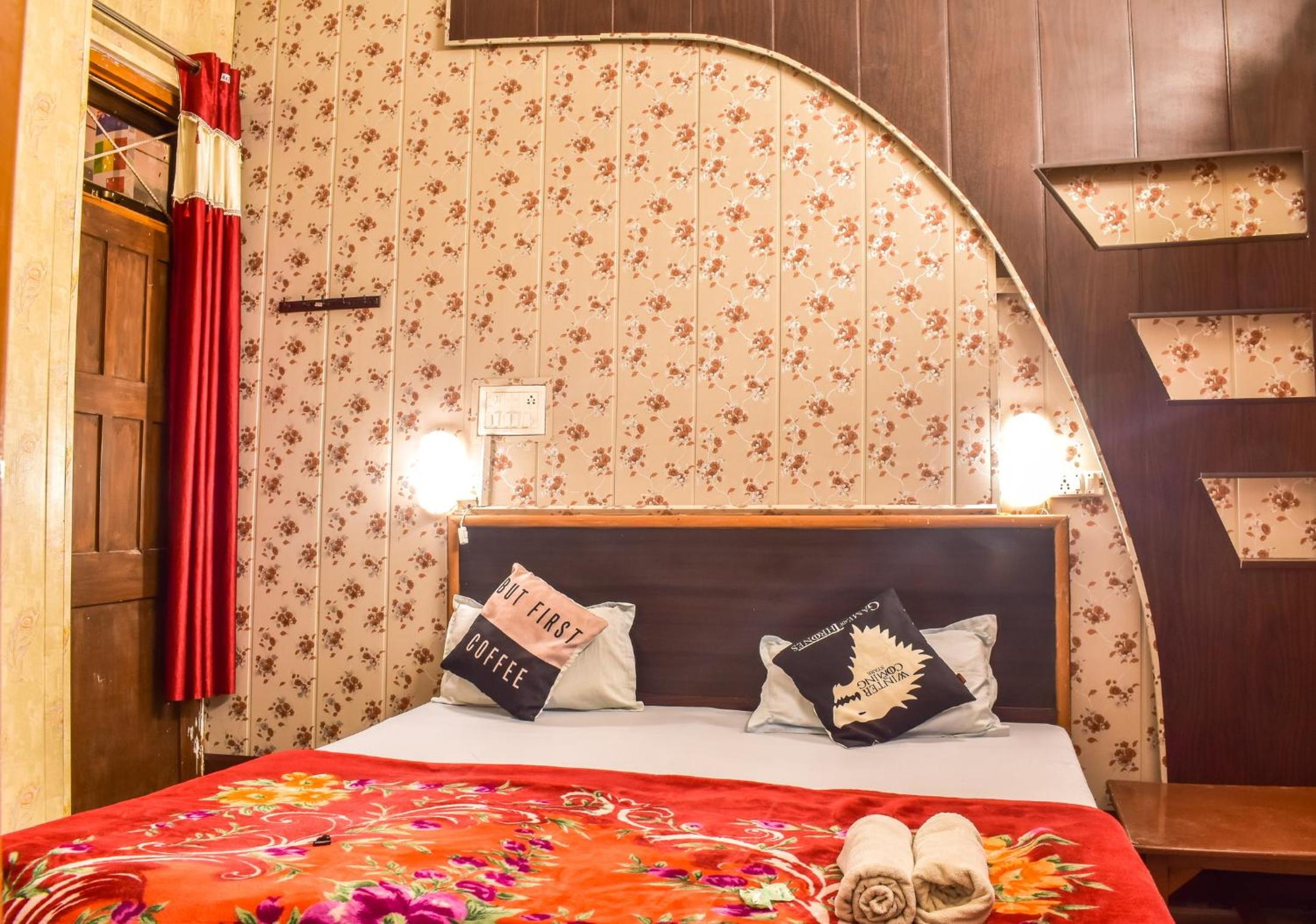Budget Double Room - Photo 1