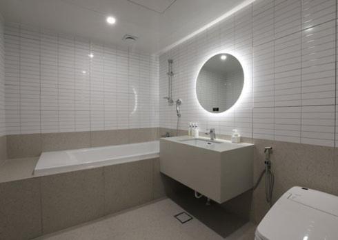Double Room with Private Bathroom - Photo 17