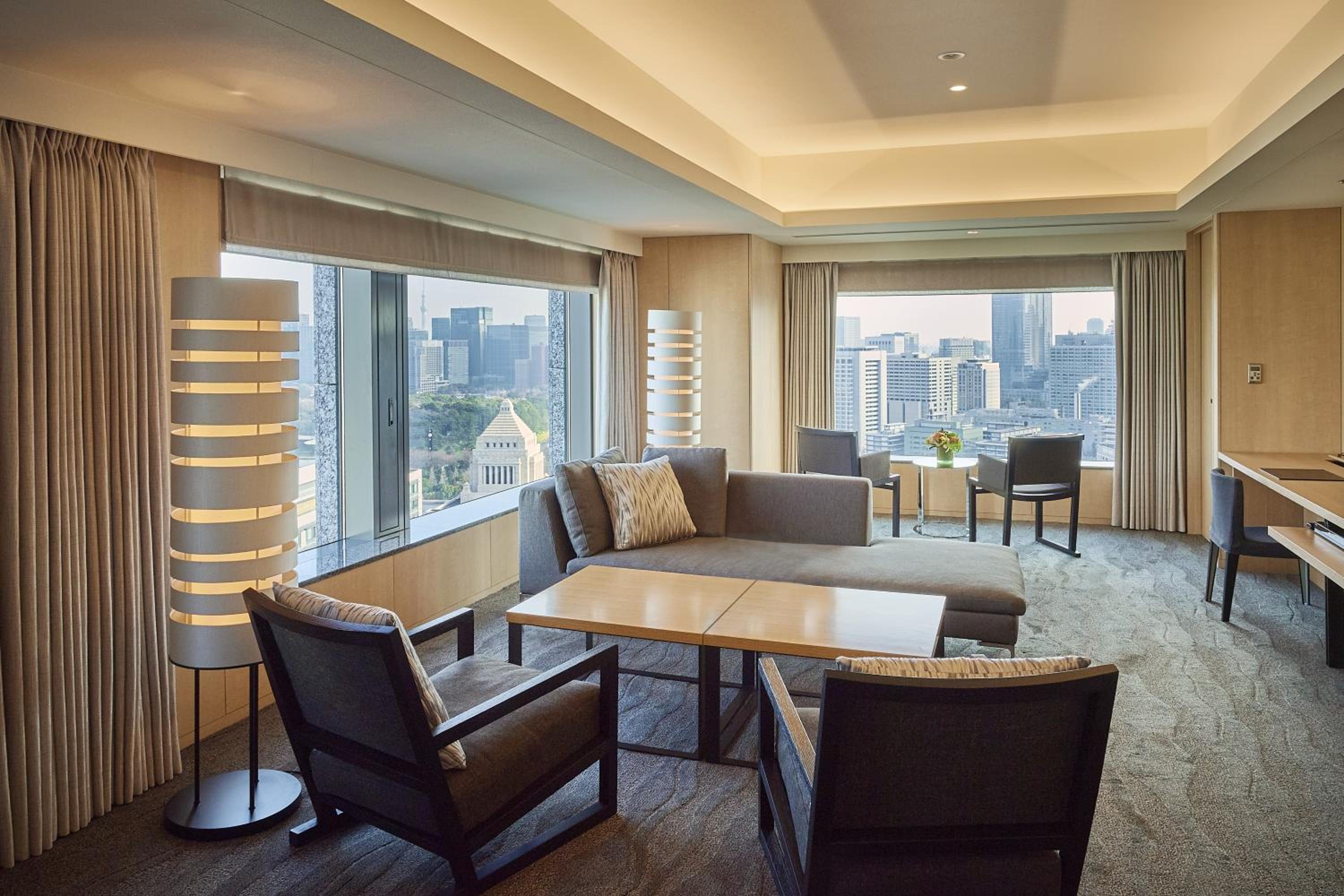 Executive Suite King Room - Non-Smoking