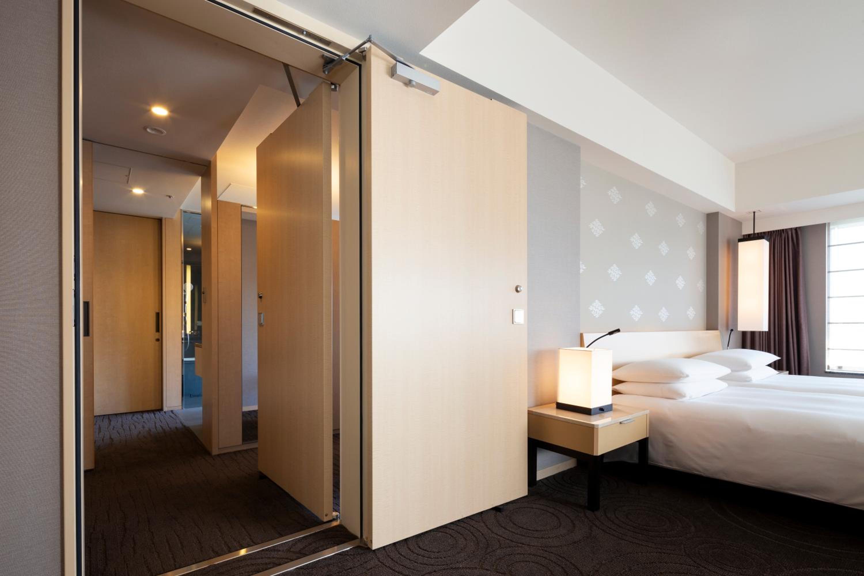 Connecting Room - Non-Smoking