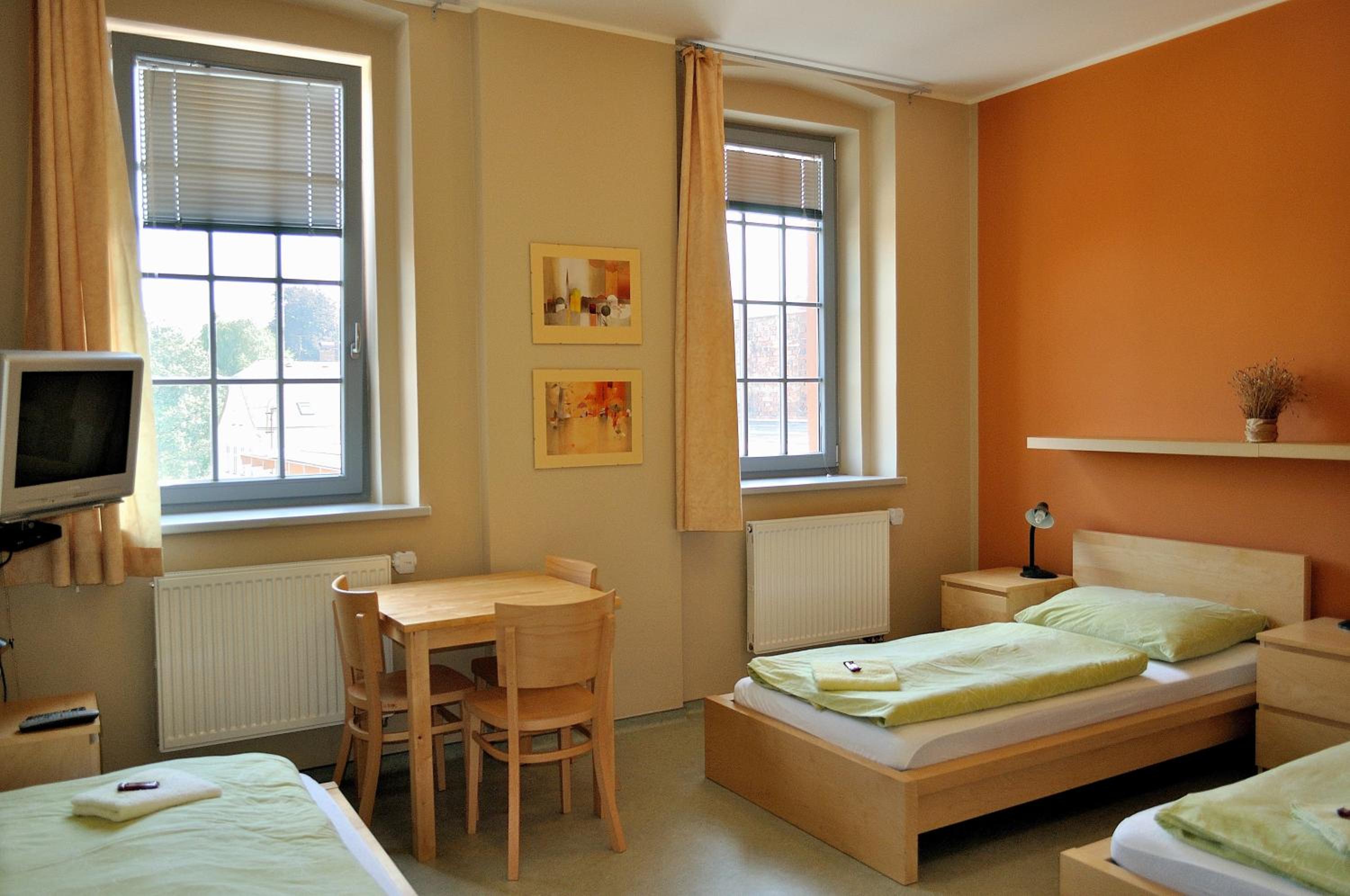 Quadruple Room with Shared Bathroom photo 2