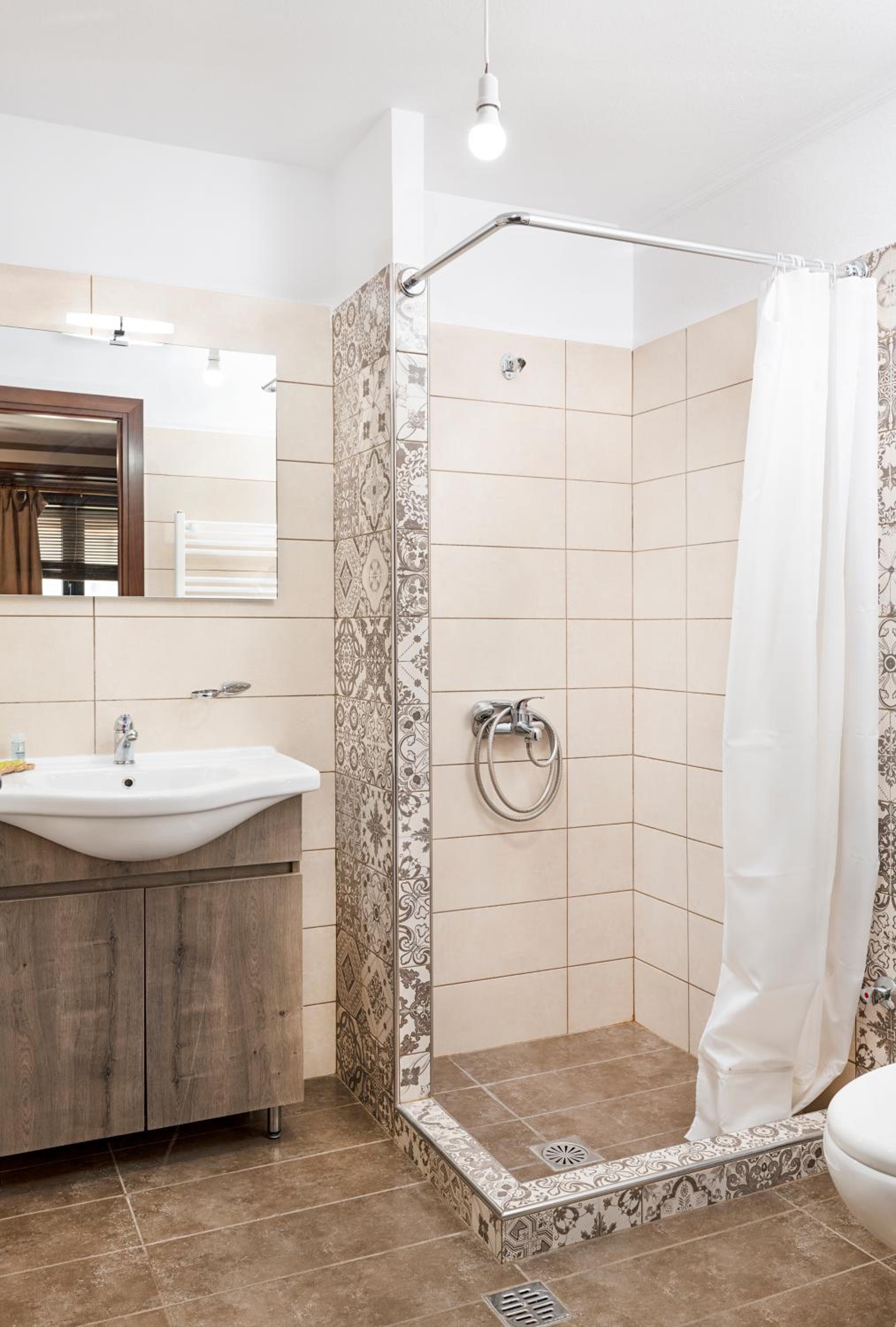 Quadruple Room - Photo 2