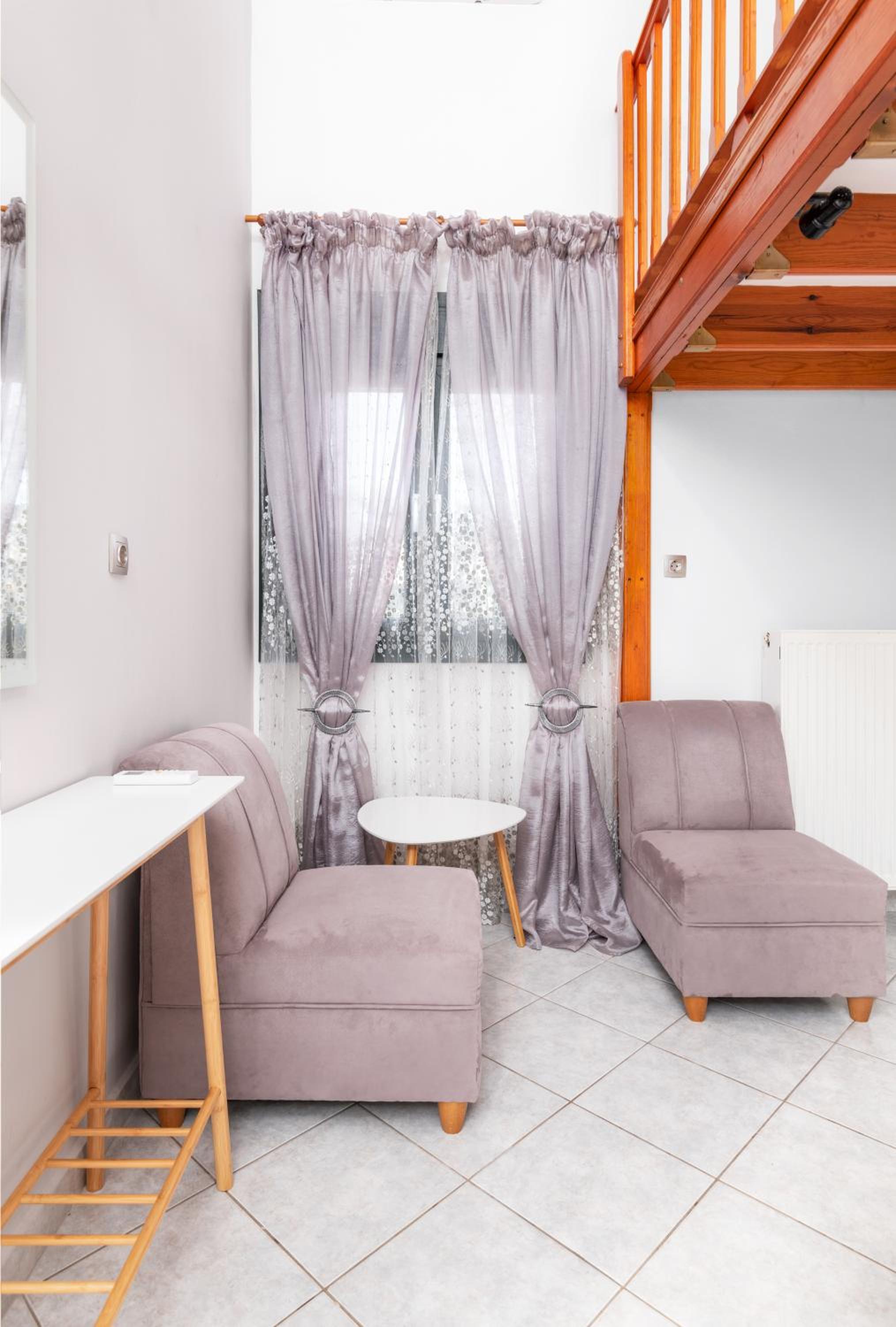 Quadruple Room - Disability Access - Photo 4