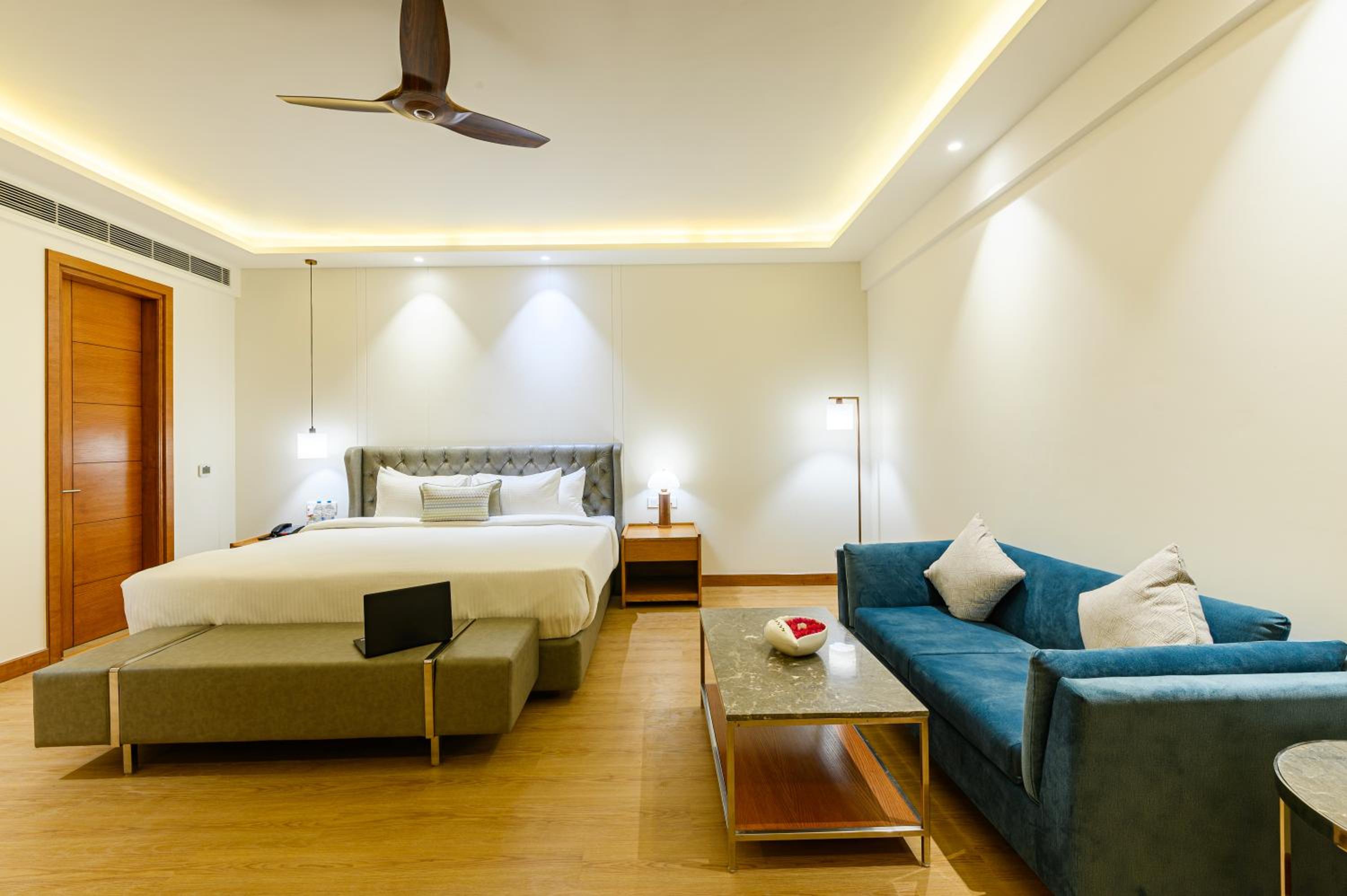 Ananta Villa: 10% discount on Food & Beverages (excluding In-Room Dining and Liquor), 10% discount on Spa Services, Laundry Services, Complimentary Happy Hour Offer – Buy 1 Get 1 Free, available daily from 11:00 AM to 7:00 PM. photo 1