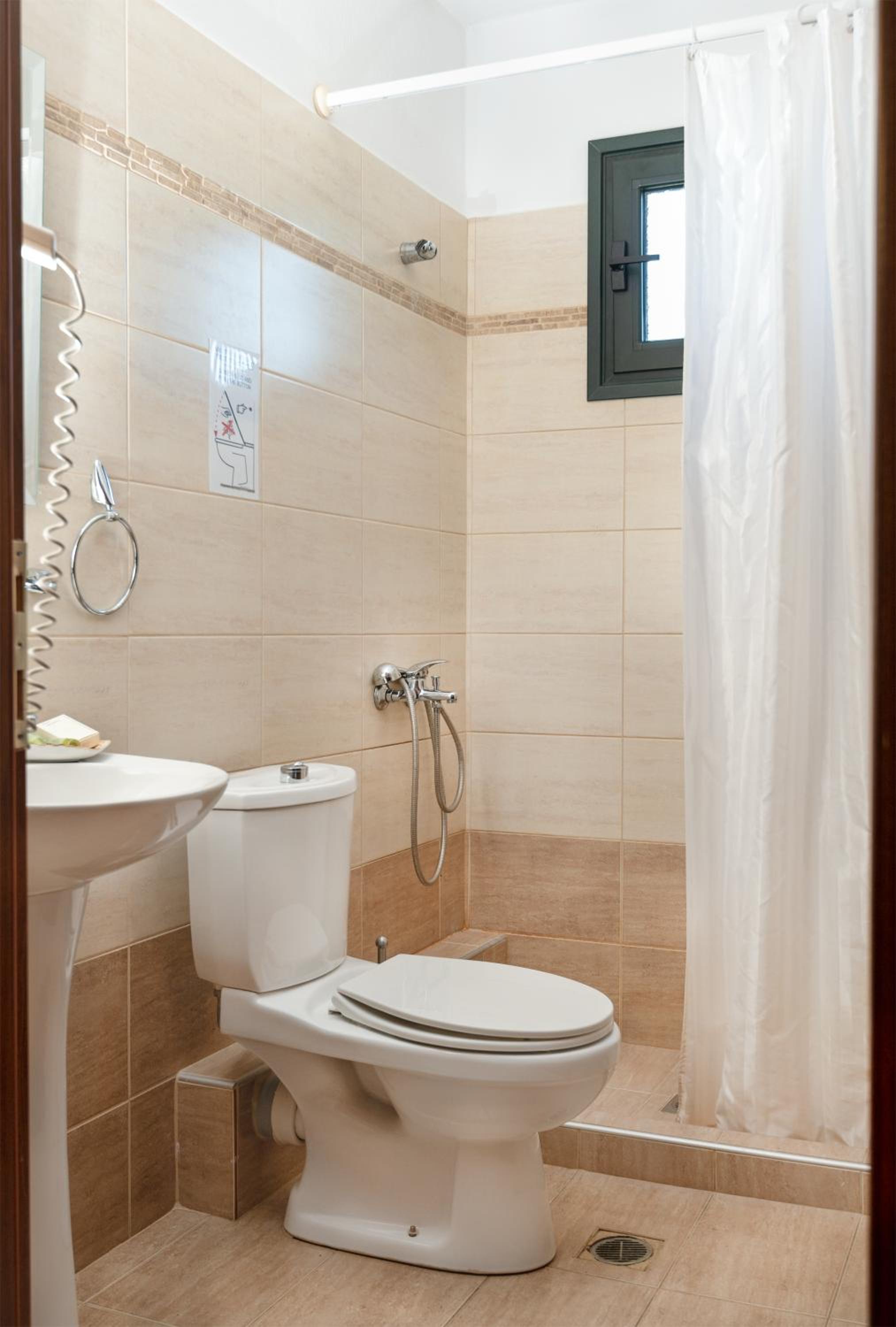 Basic Double Room - Photo 4