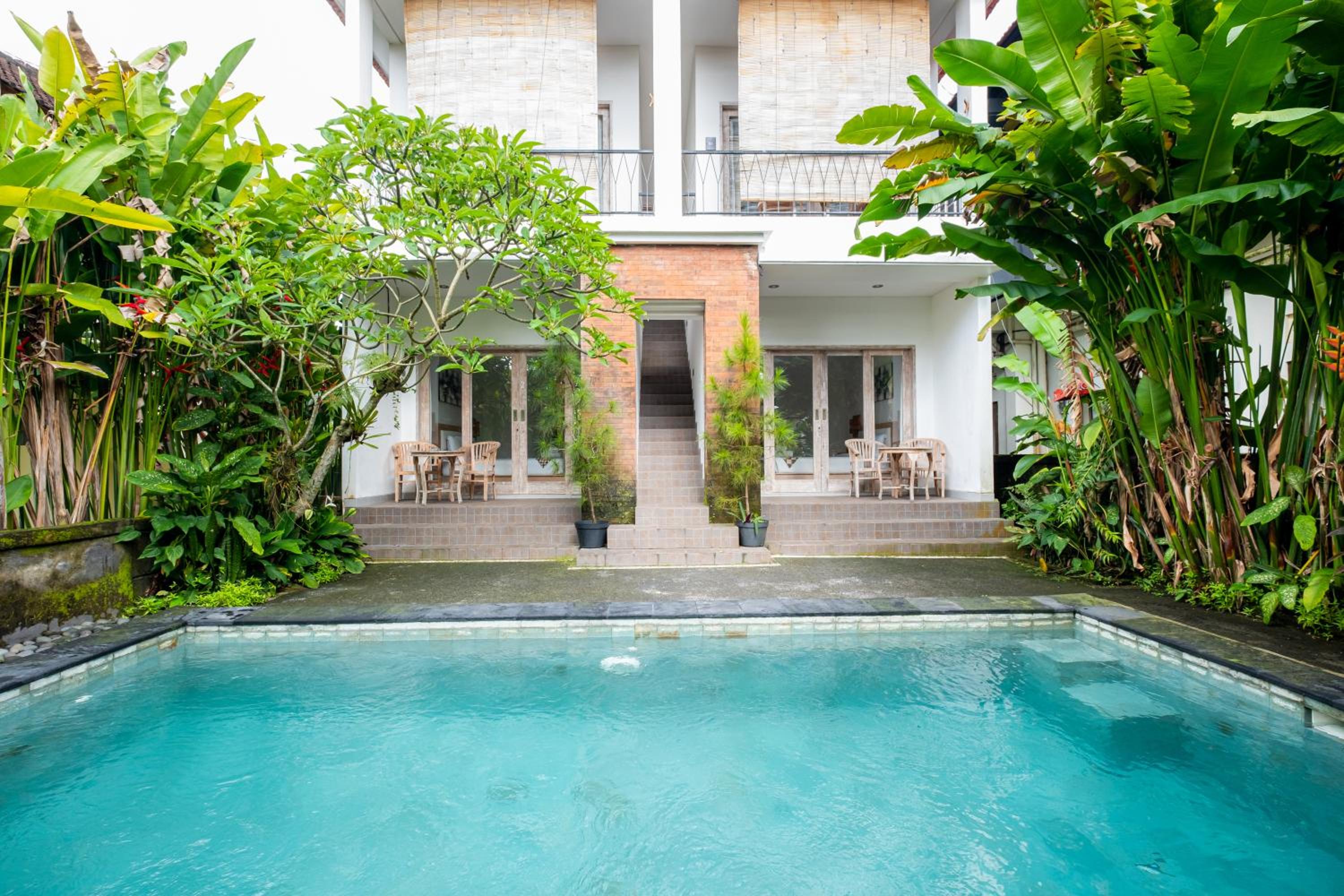 Villa with Private Pool - Photo 9